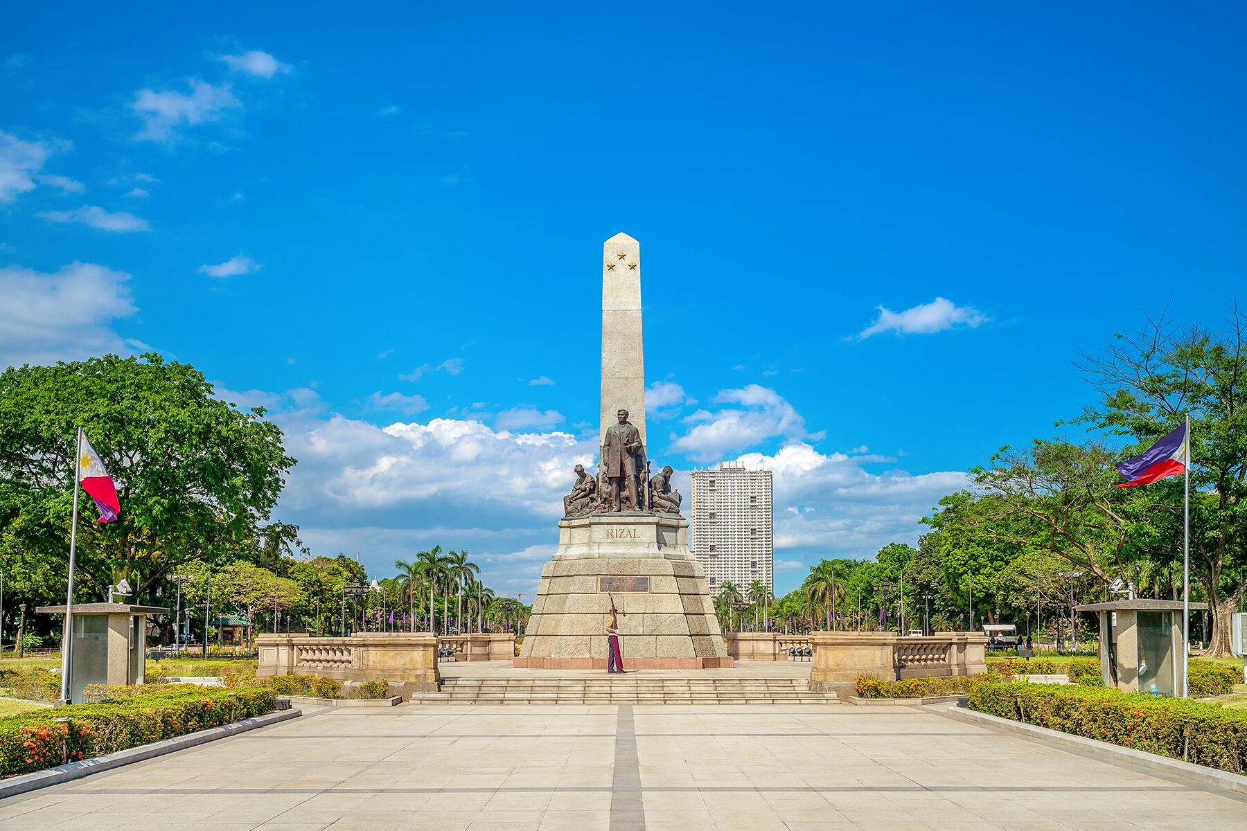 06_AsiaMysteriousParks__RizalPark_shutterstock_1370924441