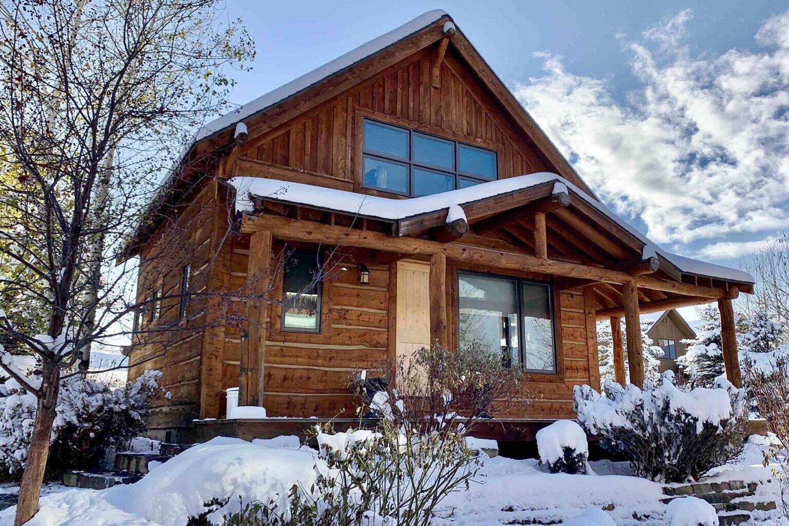 Cozy Airbnb Rentals Where You Can See Snow This Winter