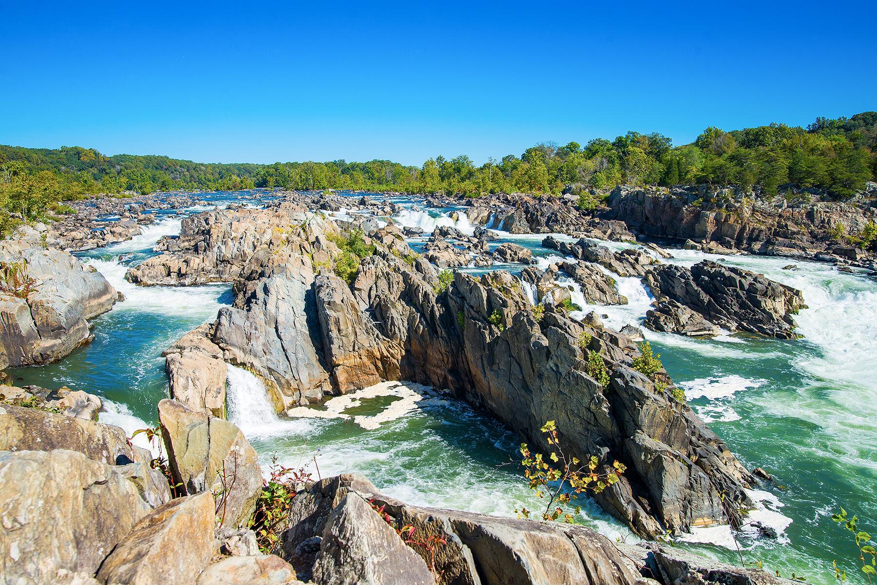 12_MostDangerousBodiesOfWater__PotomacRiver_shutterstock_1912259575