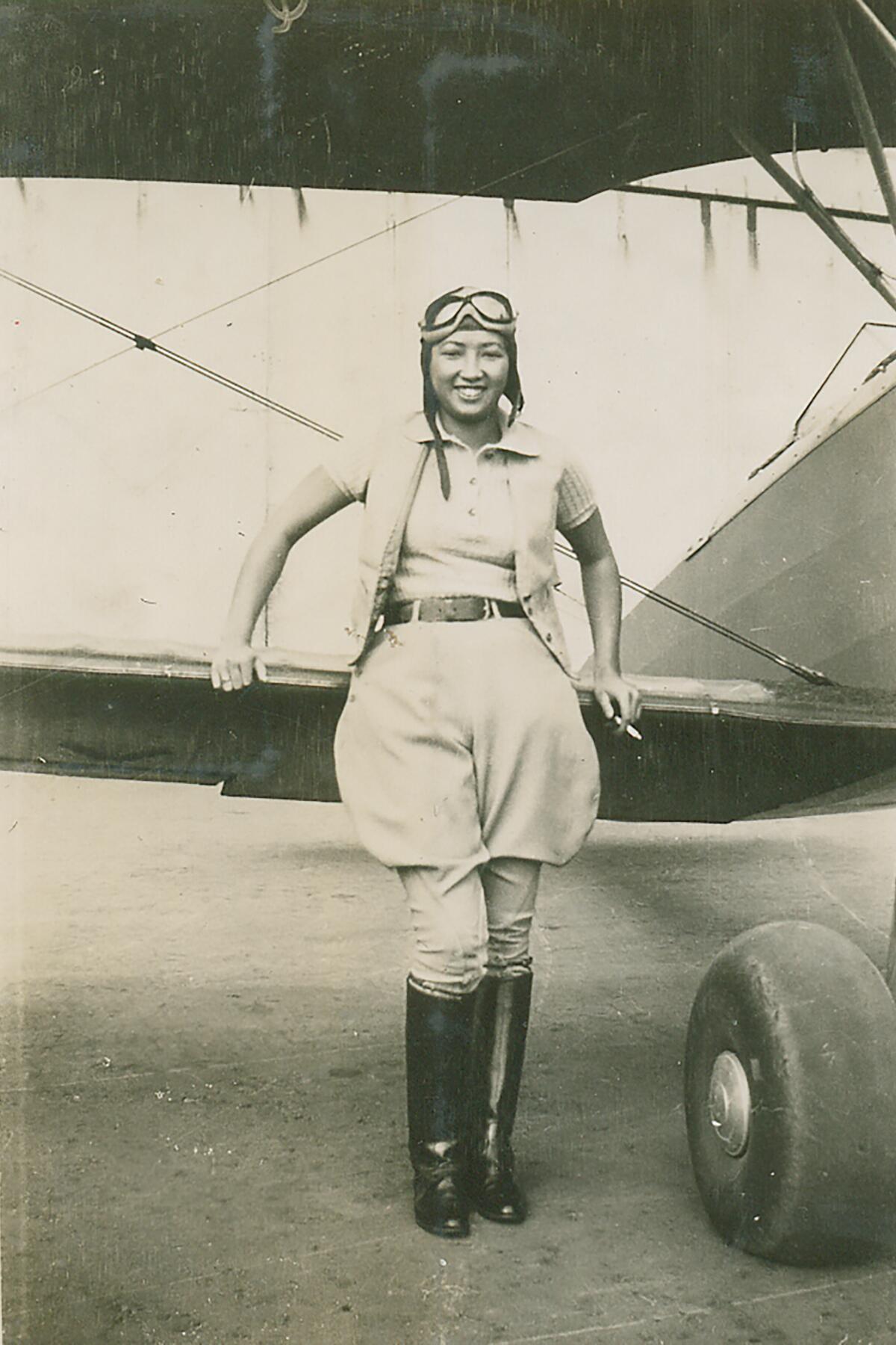 03_WomenInAviation__HazelYingLee_3 Hazel_Ying_Lee,_one_of_the_first_two_Chinese_Americans_in_the_Women_Air_Force_Service_Pilots