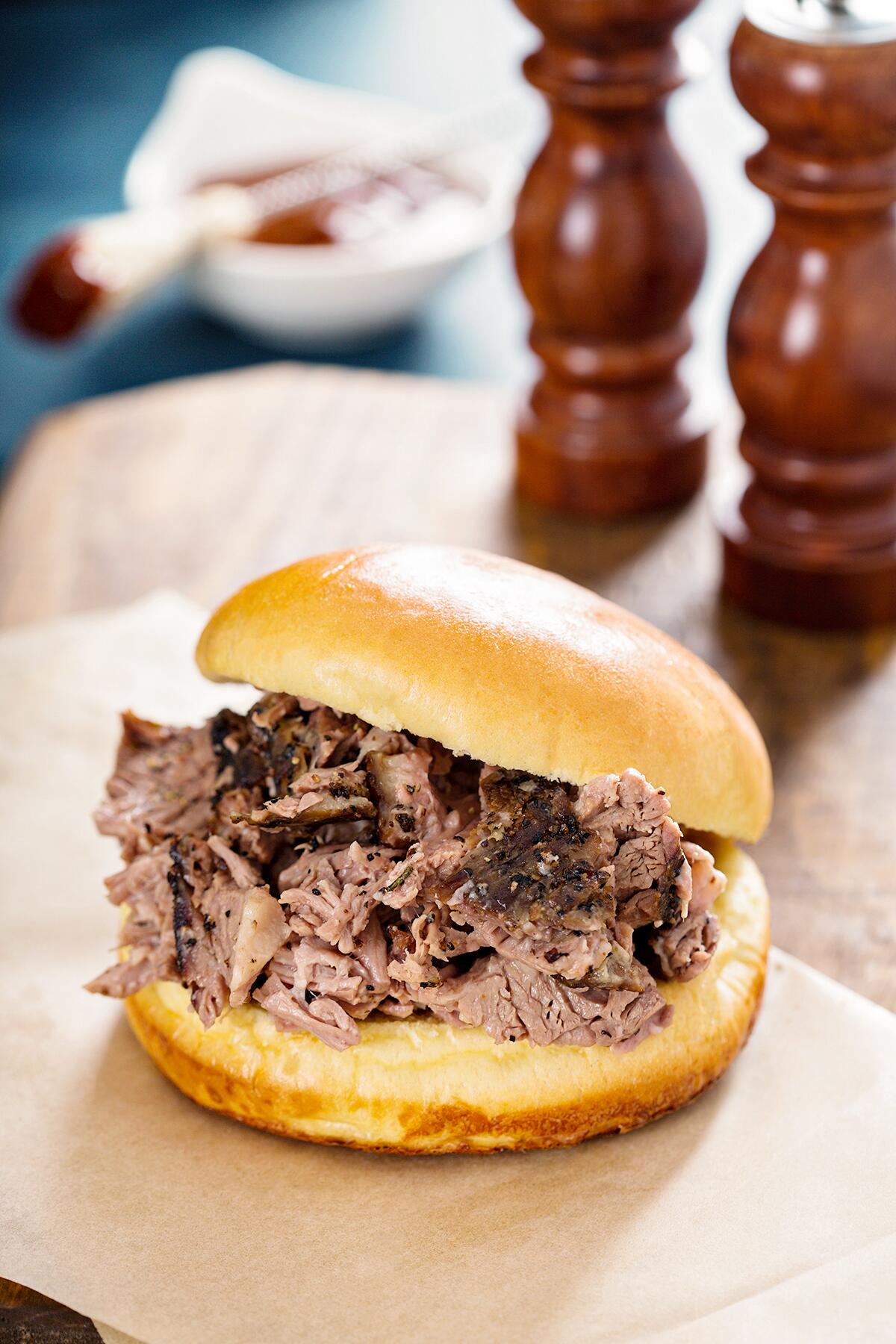 07_FamousRestaurantsOfferingDelivery__LouieMuellerBarbecueBrisketSandwiches_shutterstock_1178180452