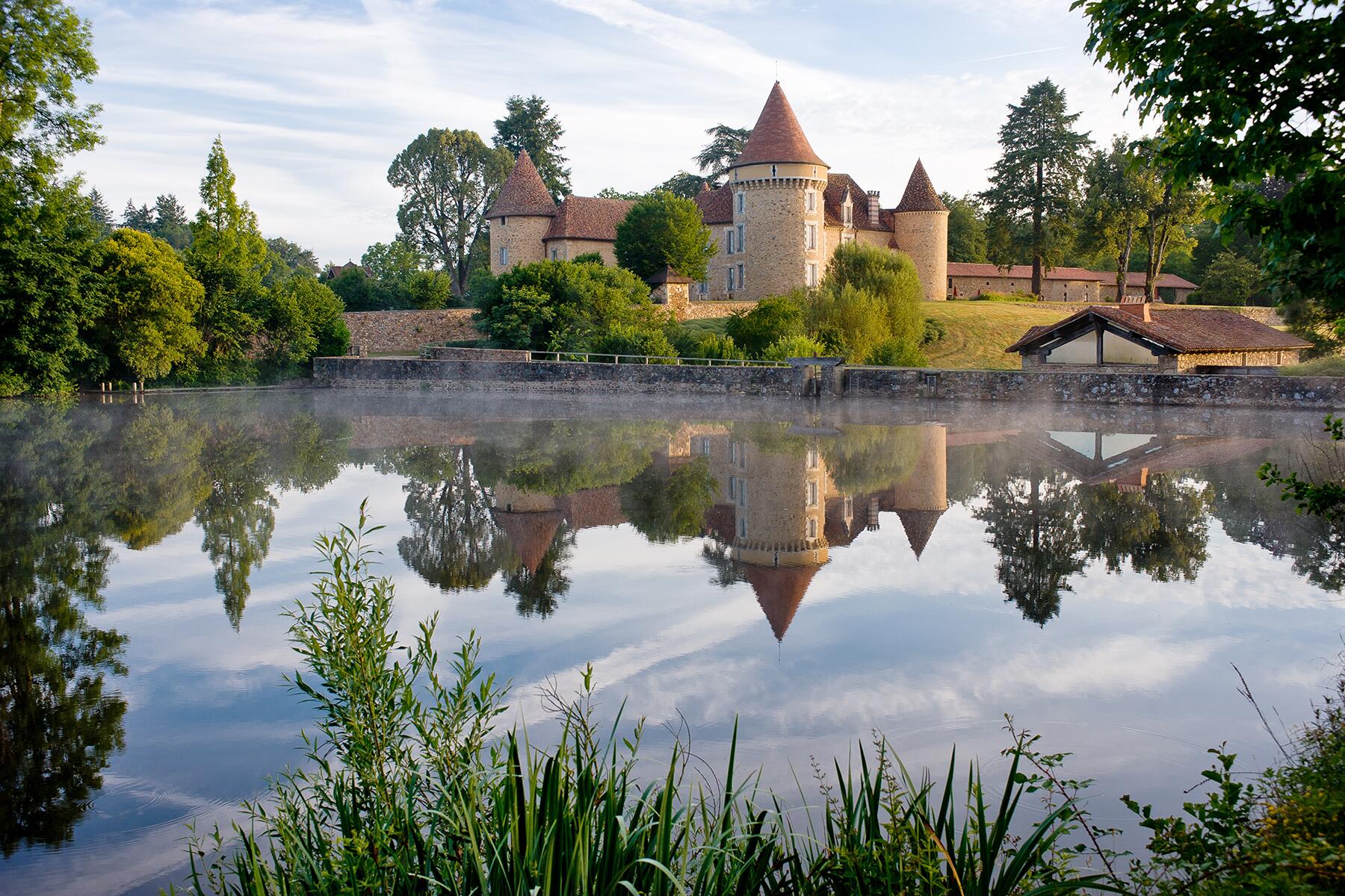 11_DreamiestPropertiesInFrance__DomaineDesEtangs_11 Domaine-des-etangs-Background1
