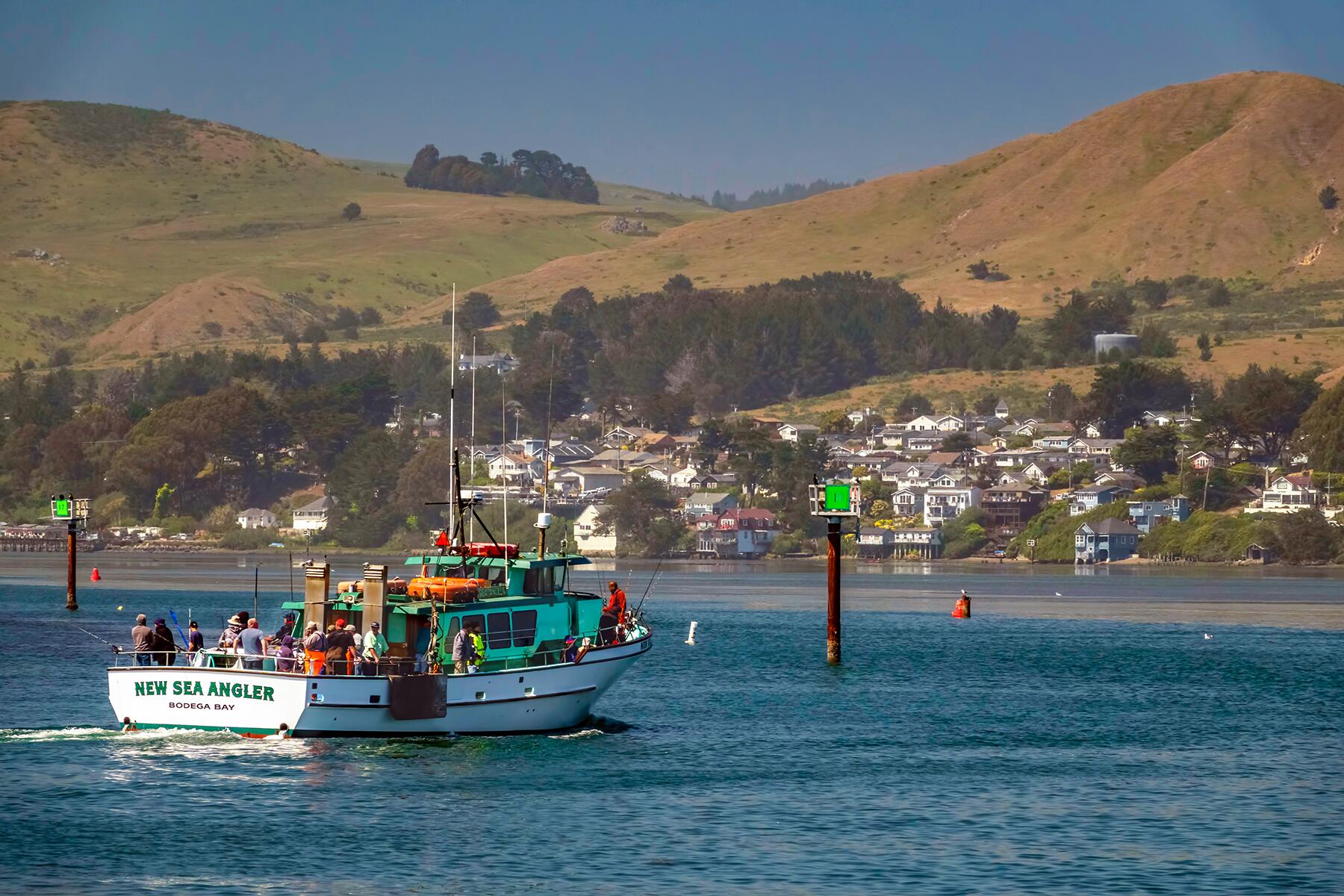 03_CASeasideTowns__BodegaBay_shutterstock_1108638407