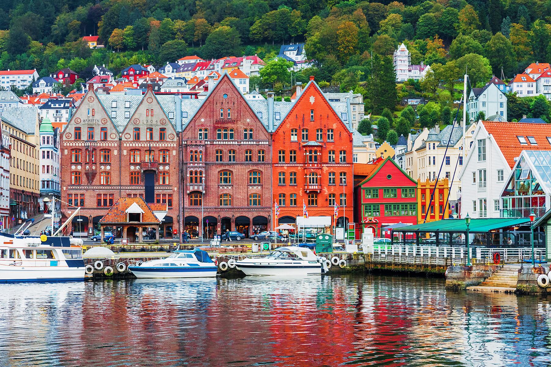 03_FeministFairytaleDestinations__LetItGoInNorway_shutterstock_1010547526
