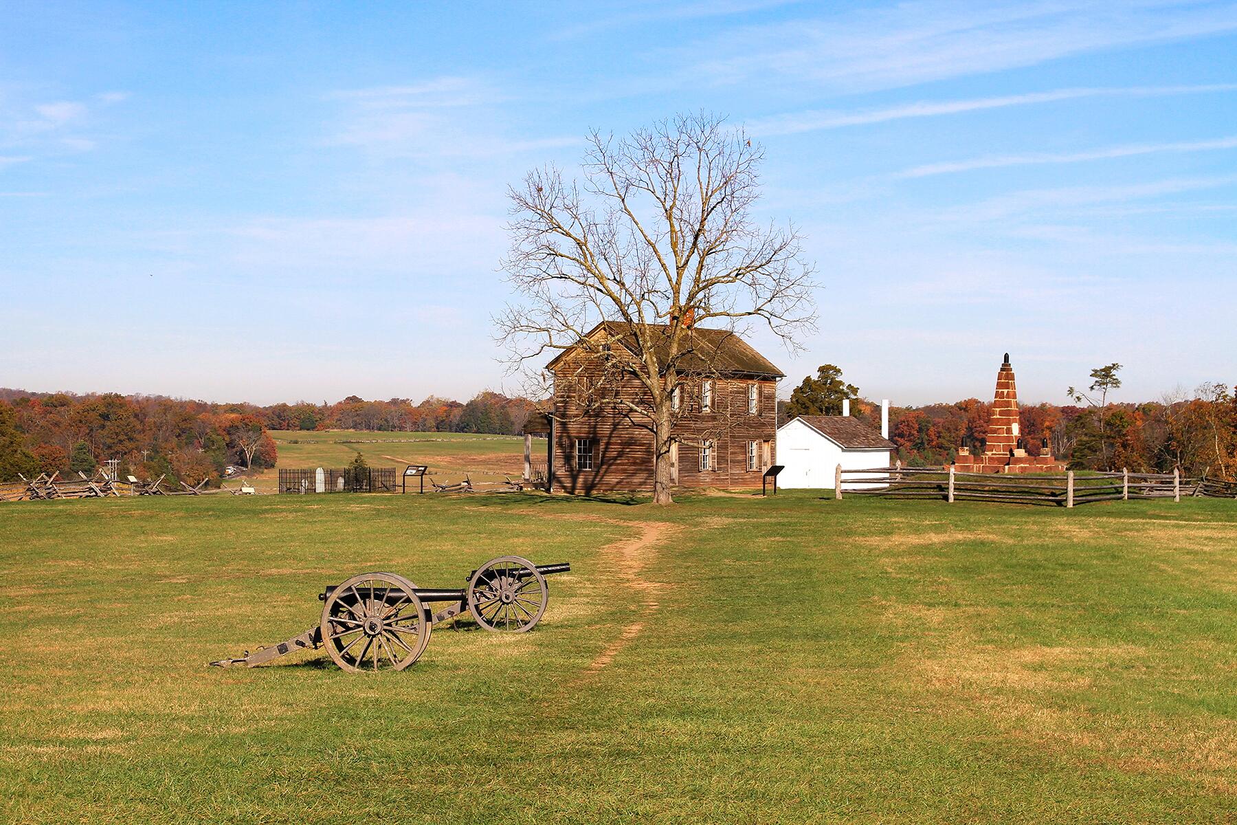 09_UnbuiltDisney__PrinceWilliamCountyVirginia_shutterstock_519975871