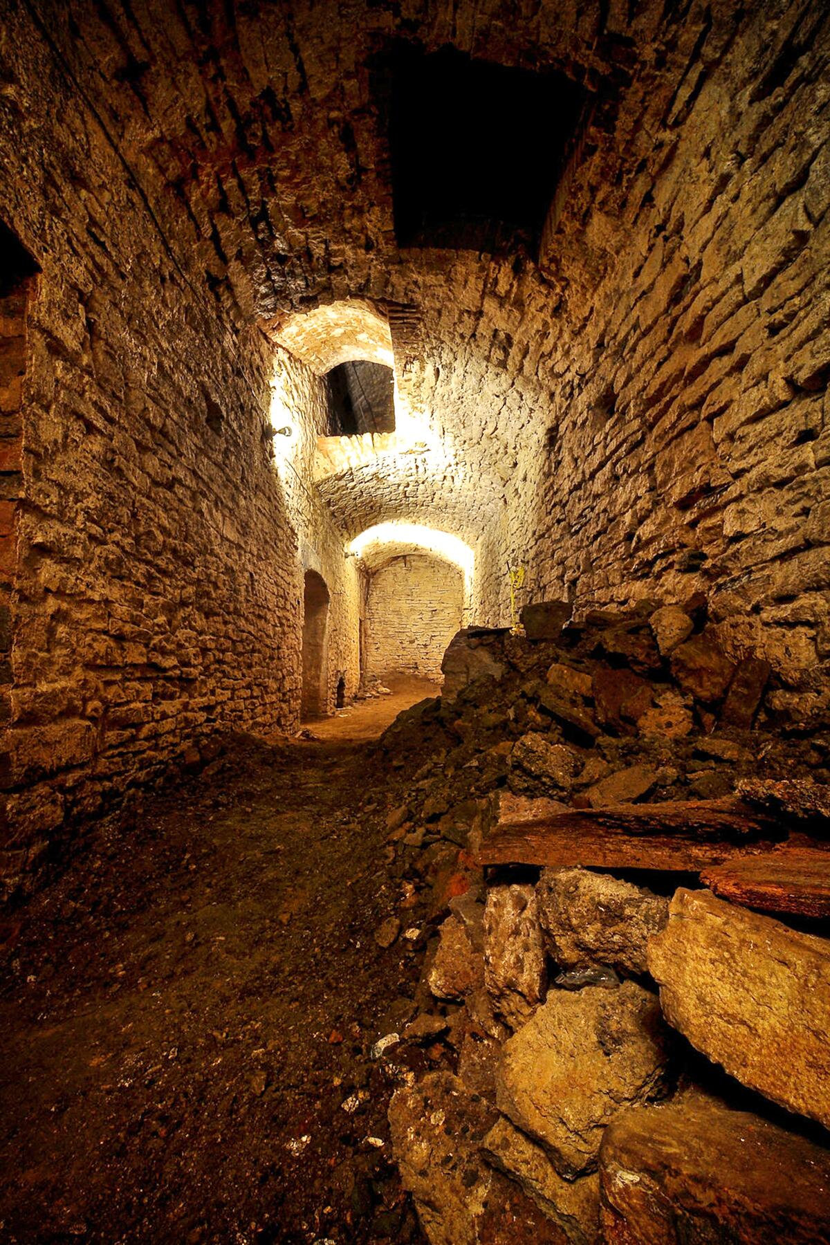 11_UndergroundDestinations__TheBreweryTunnels_11 IMG_6181