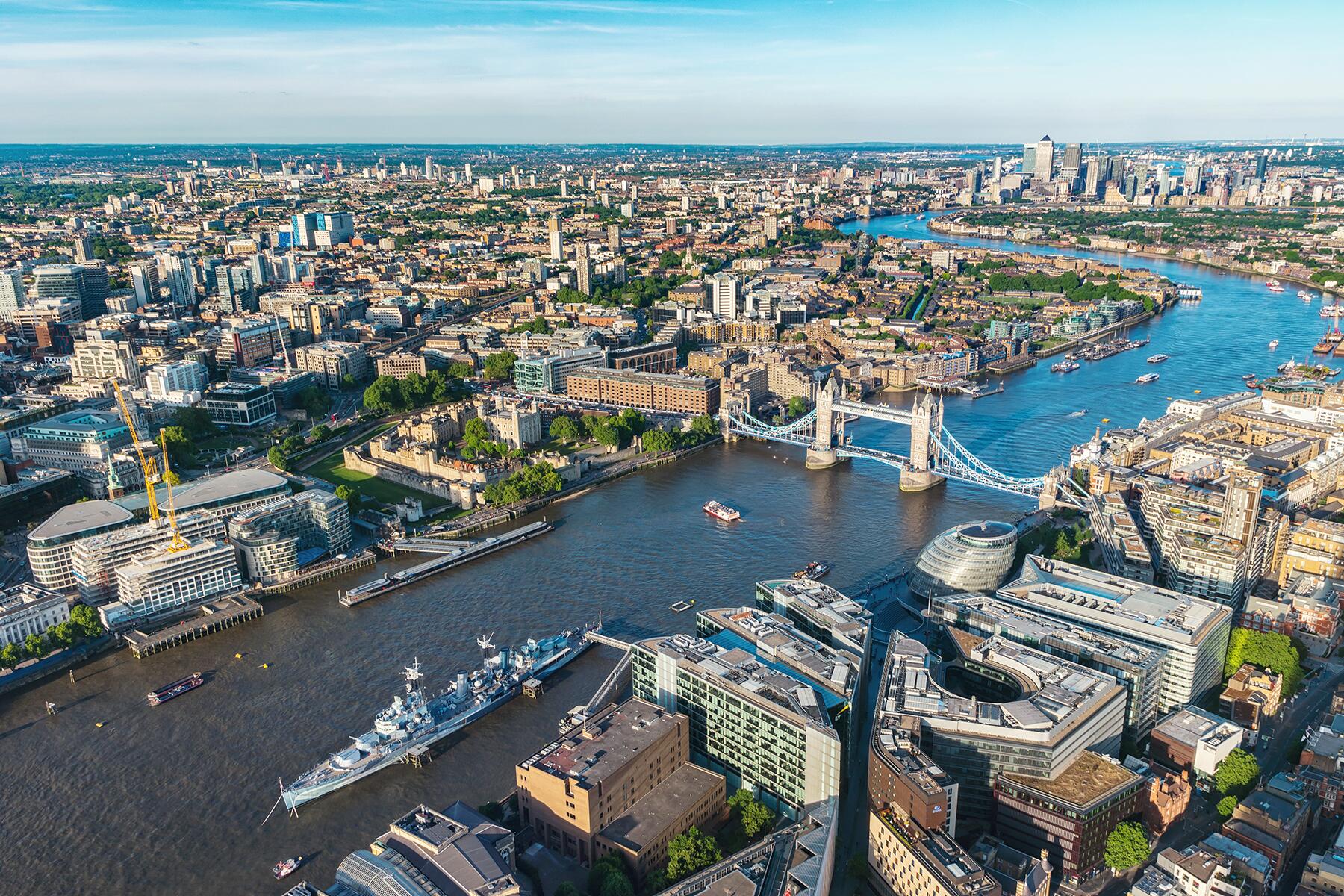 12_EpicBodiesOfWater__RiverThames_shutterstock_651763039