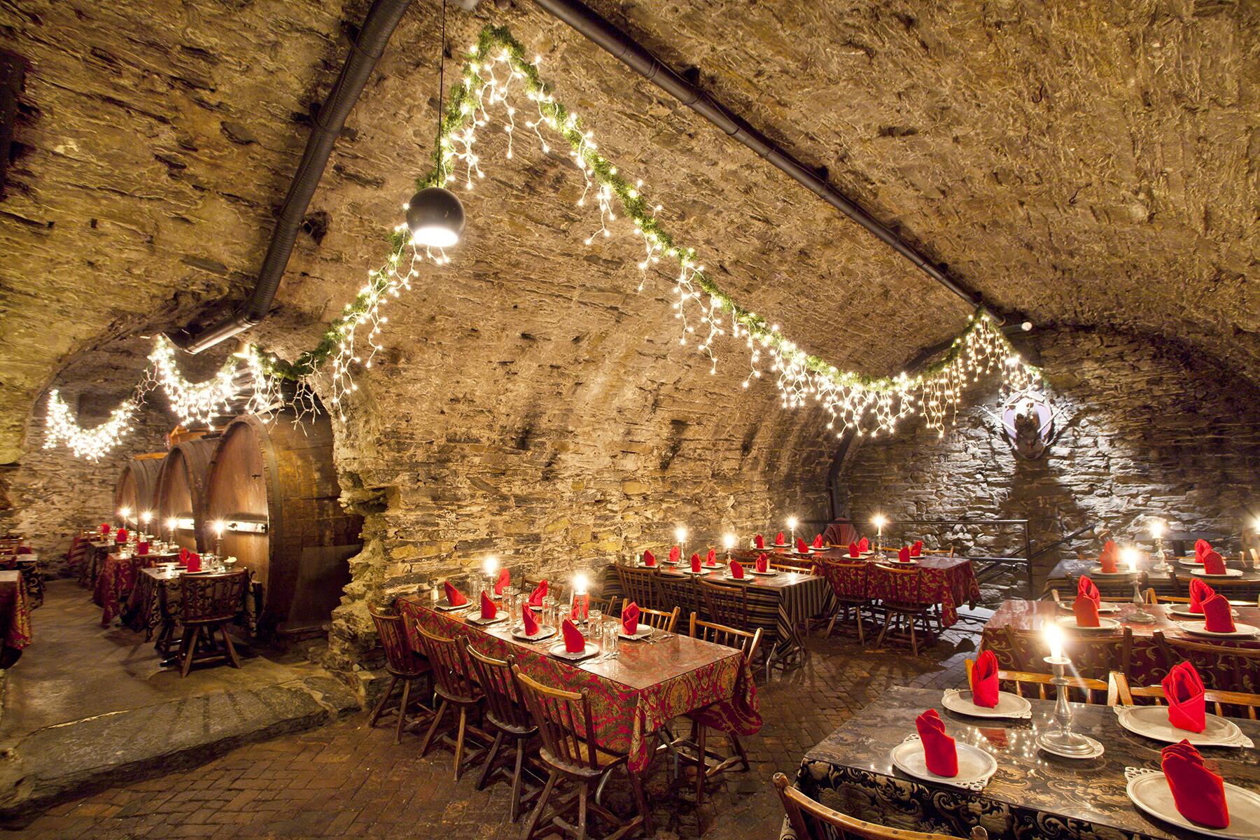 14_UndergroundDestinations__Bube'sBreweryAndCatacombs_14 Bubes_040
