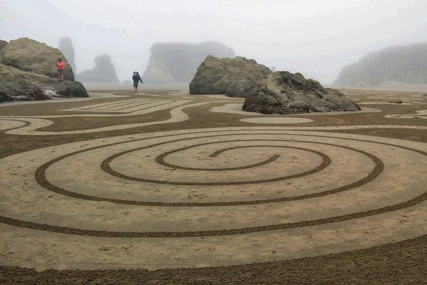 We Spoke to Oregon's Top Sand Artist, Denny DykeHere's How to See His
