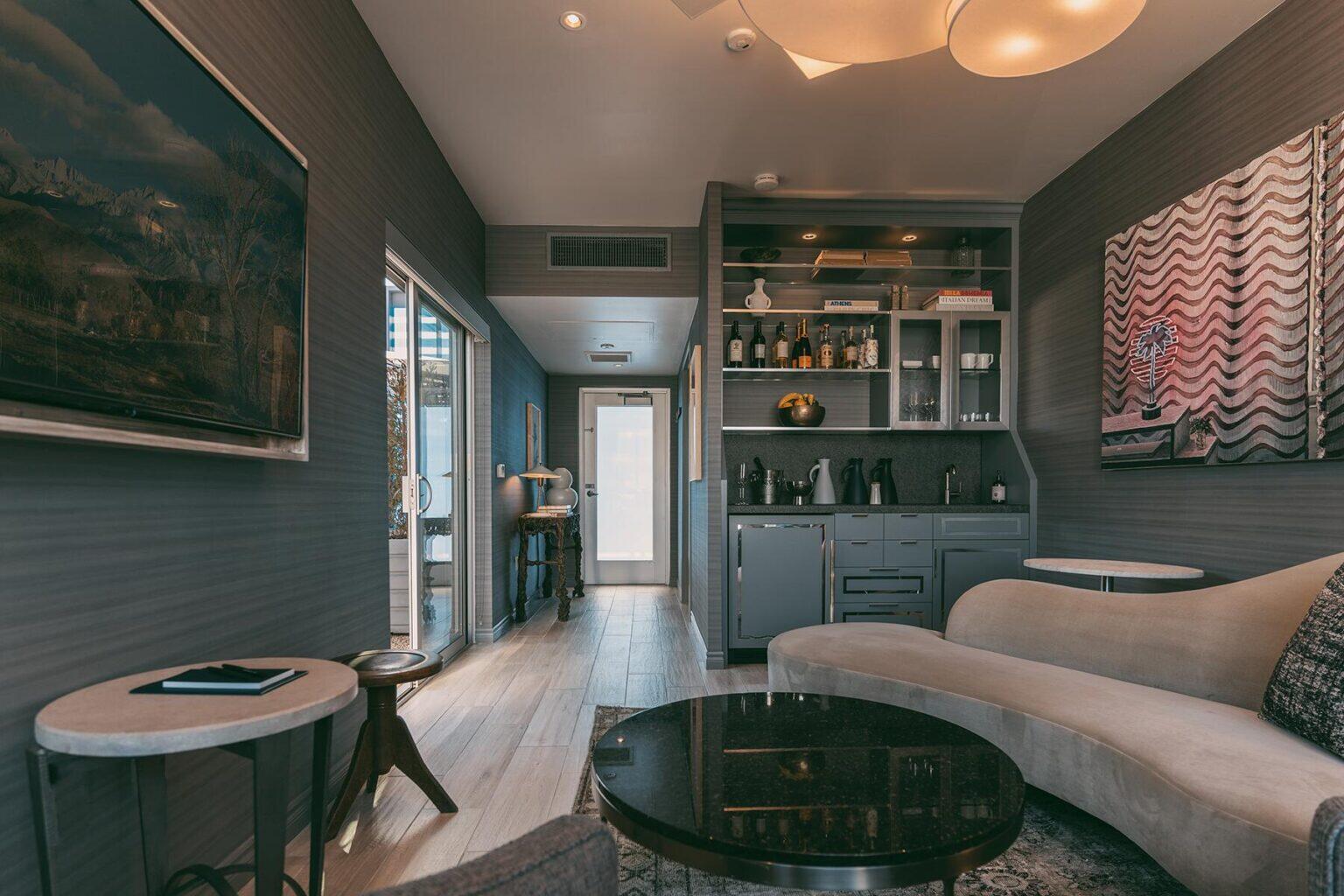 Review: Is the Private Suite (PS) at LAX Worth It? How Much Does It Cost?