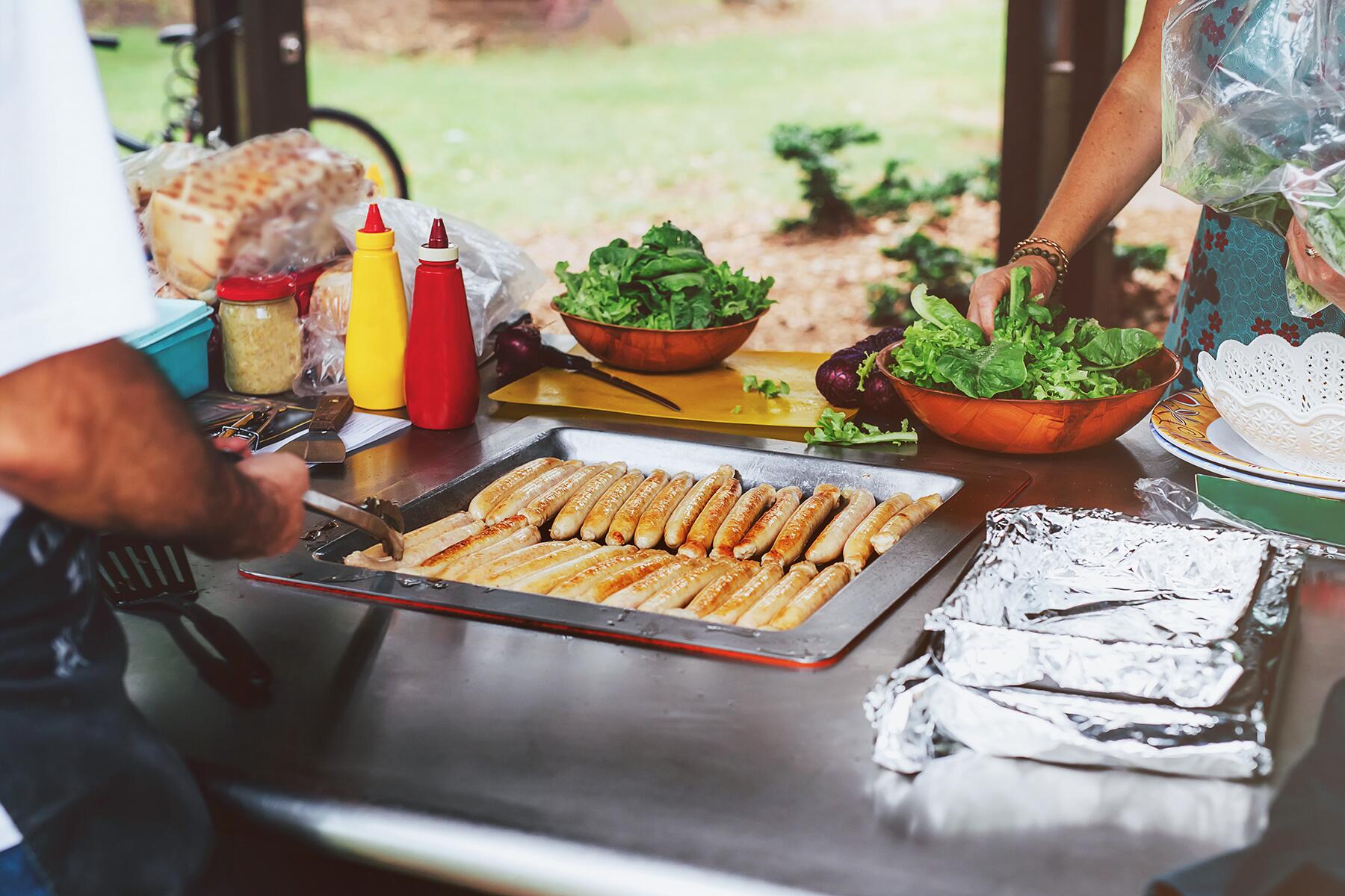 01_BBQAroundTheWorld__Australia_shutterstock_1654539724
