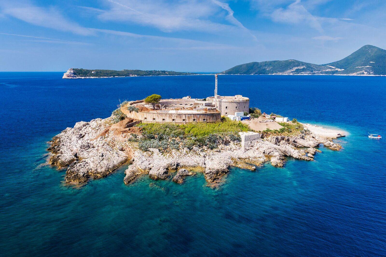 The 10 Most Fascinating Abandoned Islands in the World