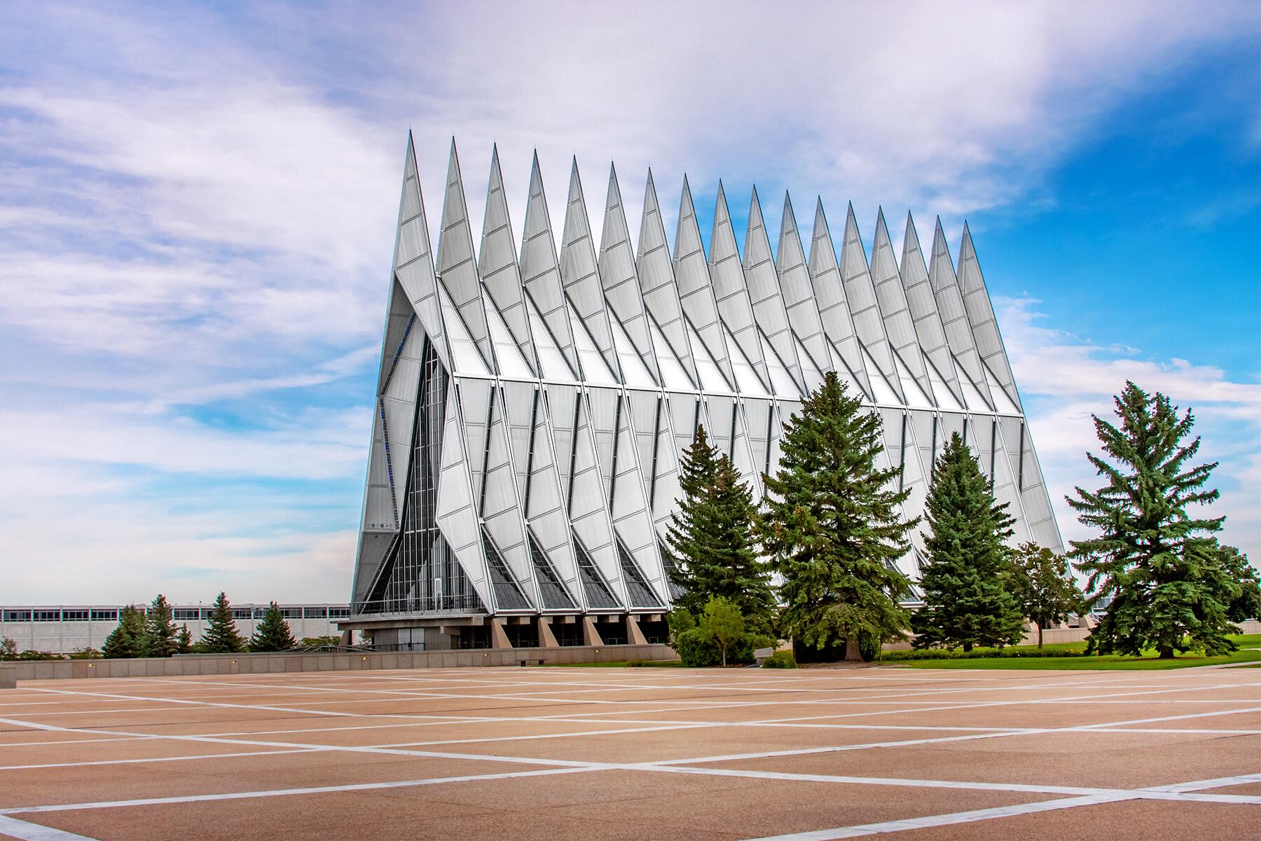 06_USChurches__USAFAcademyCadetChapel_shutterstock_1818377600