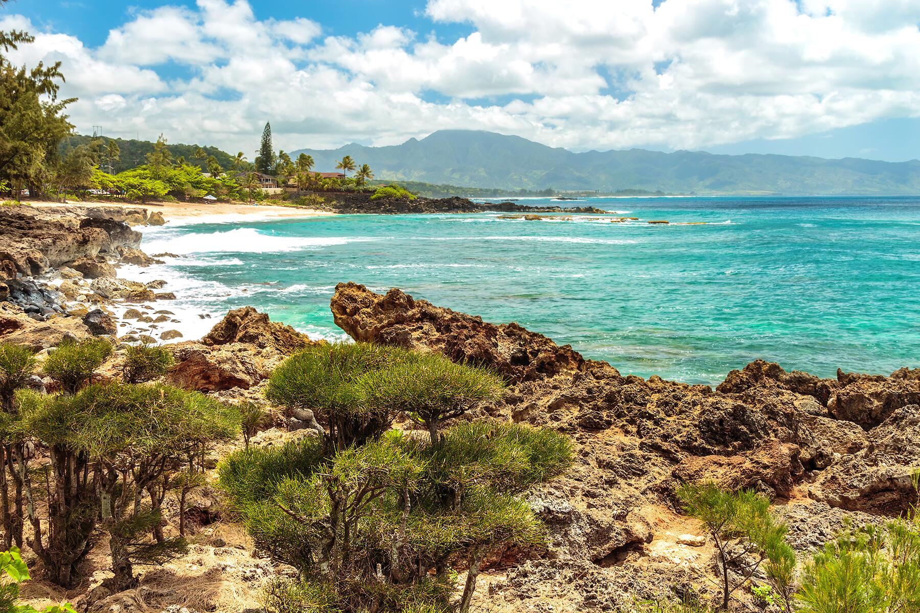 08_UltimateOahu__ThreeTables_shutterstock_187971005