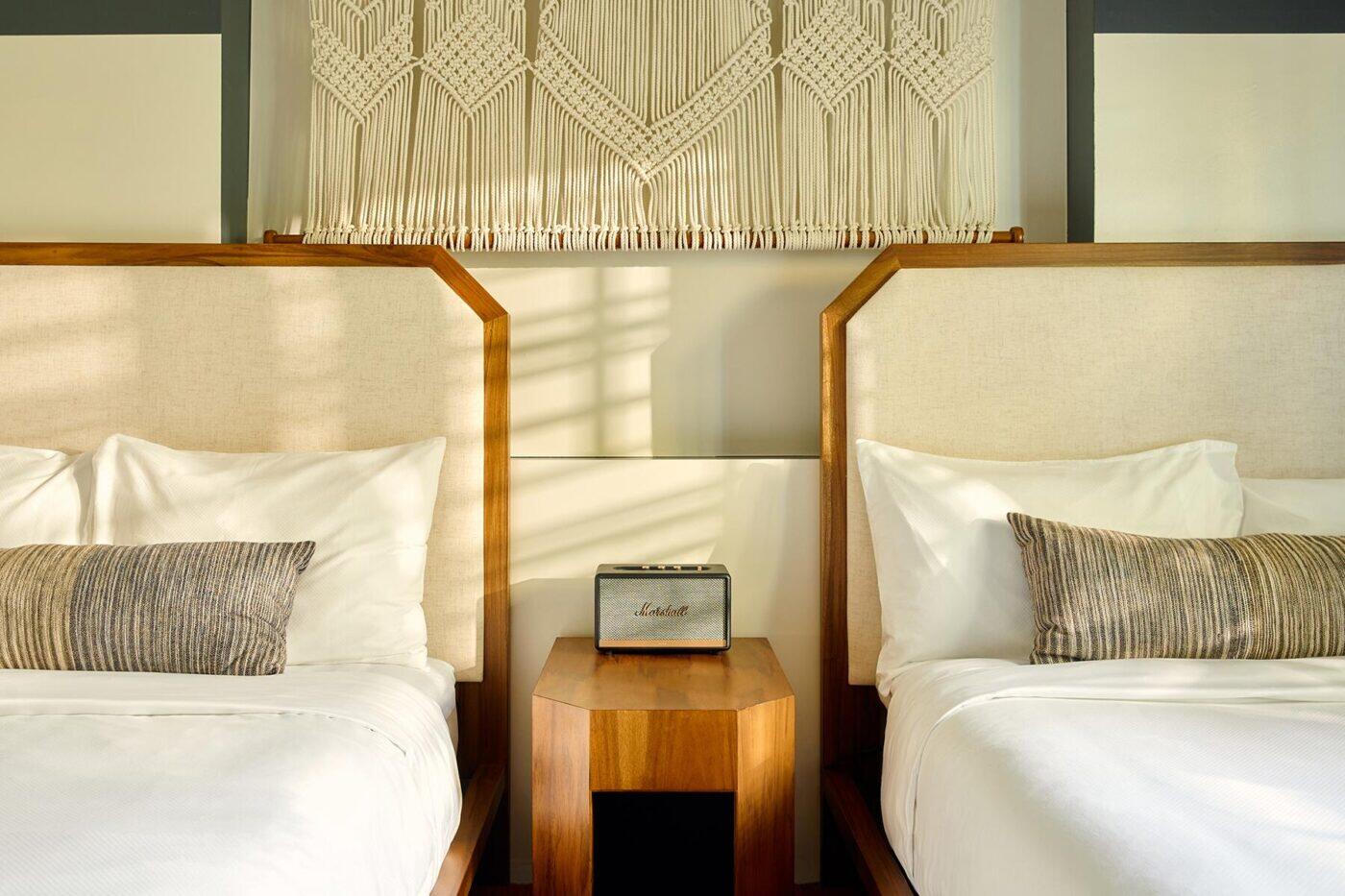 Review Visiting the Kayak Hotel in Miami Beach