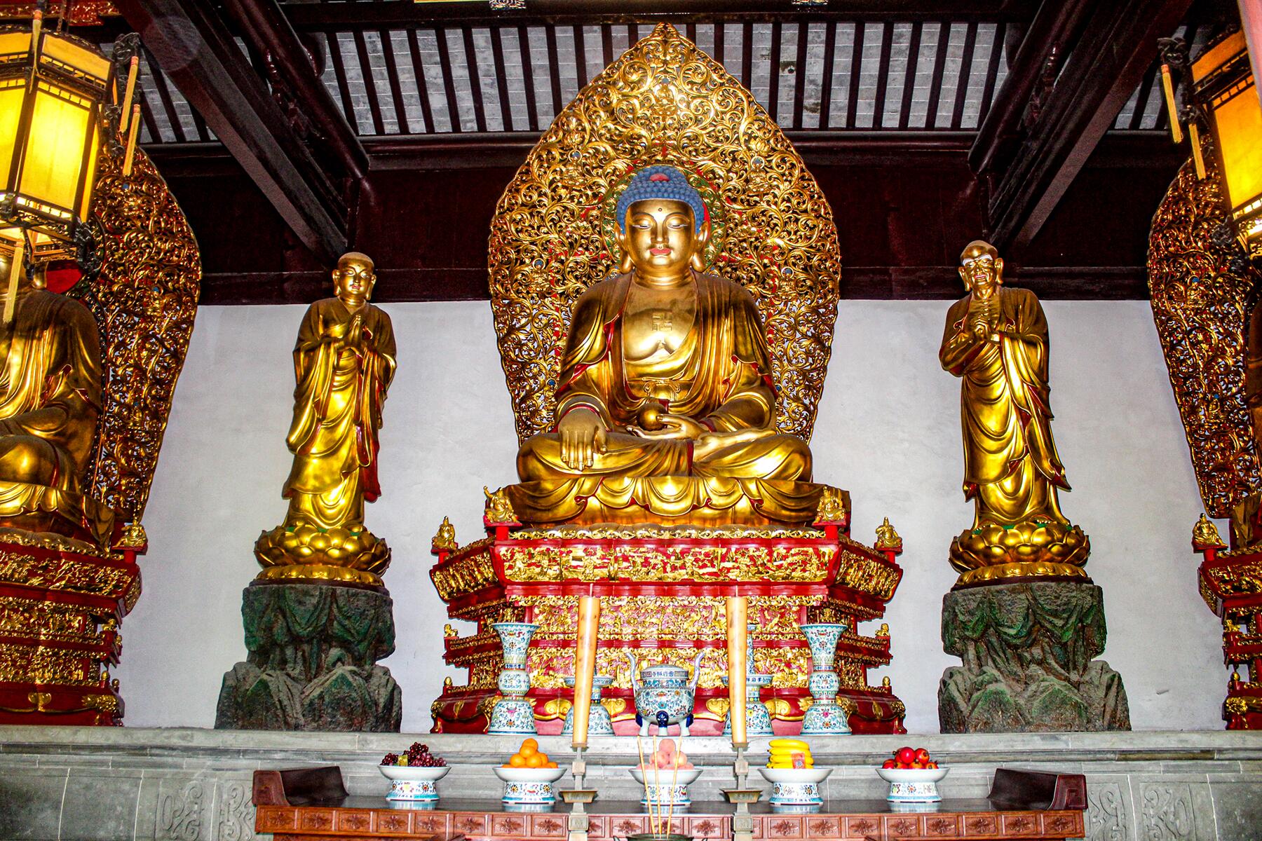 photo 4 - credit Dana Givens - buddha statue suzhou