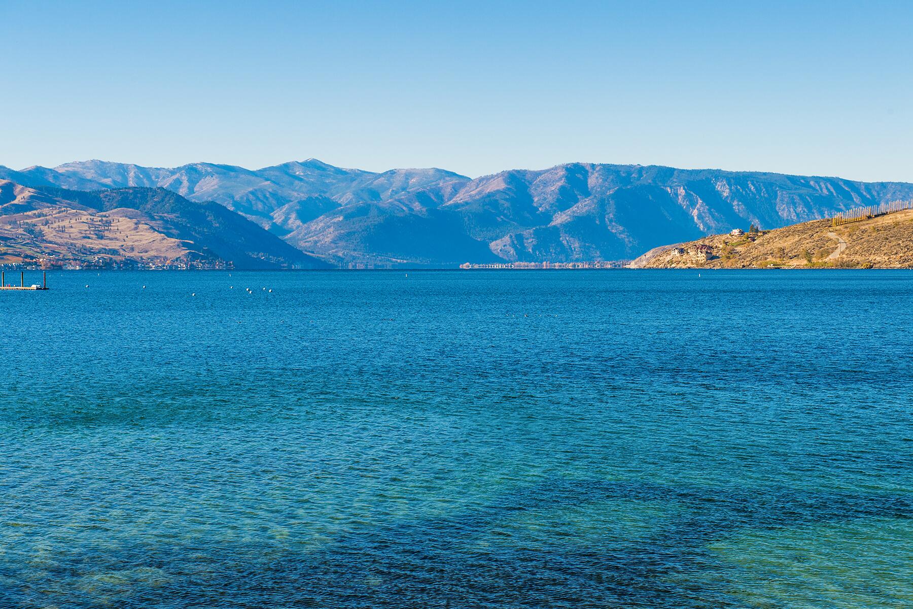 09_BeachesWithNoOceans__LakeChelan_9- chelan_sun-865