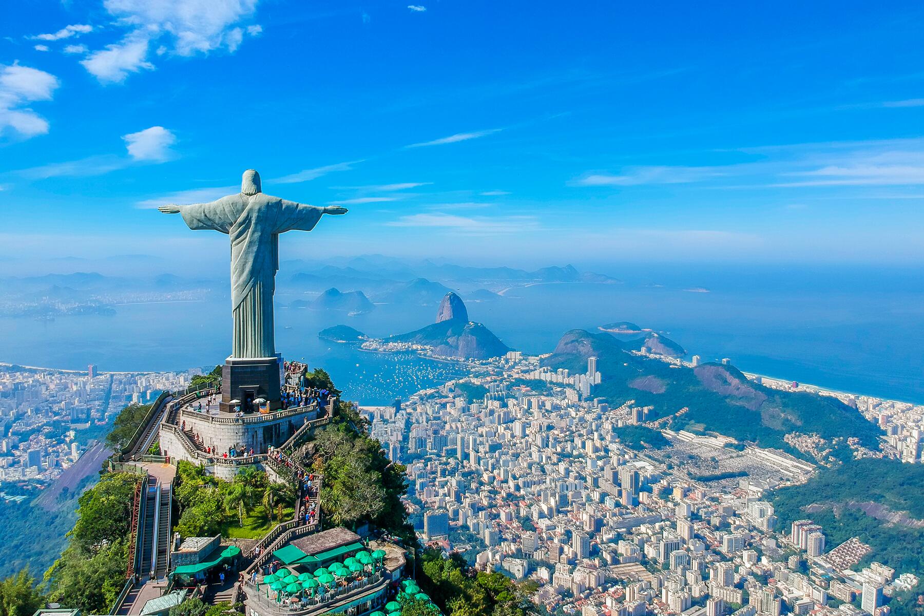10 Incredible Christ Statues Around The World