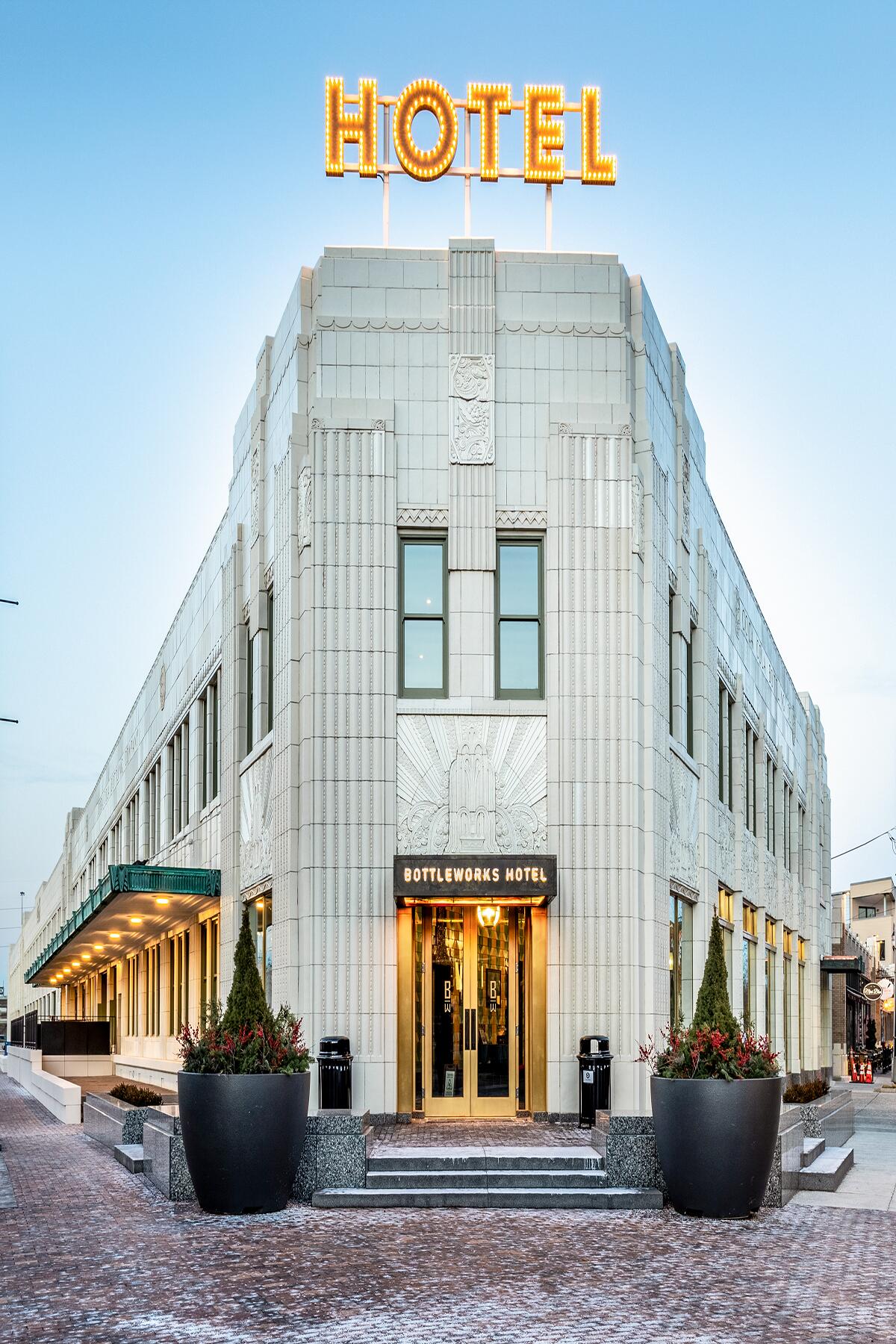 3-MidWestArchitecture-IndianapolisBottleworksHotel-02-(Bottleworks Dusk Exteriors_1-4-21)