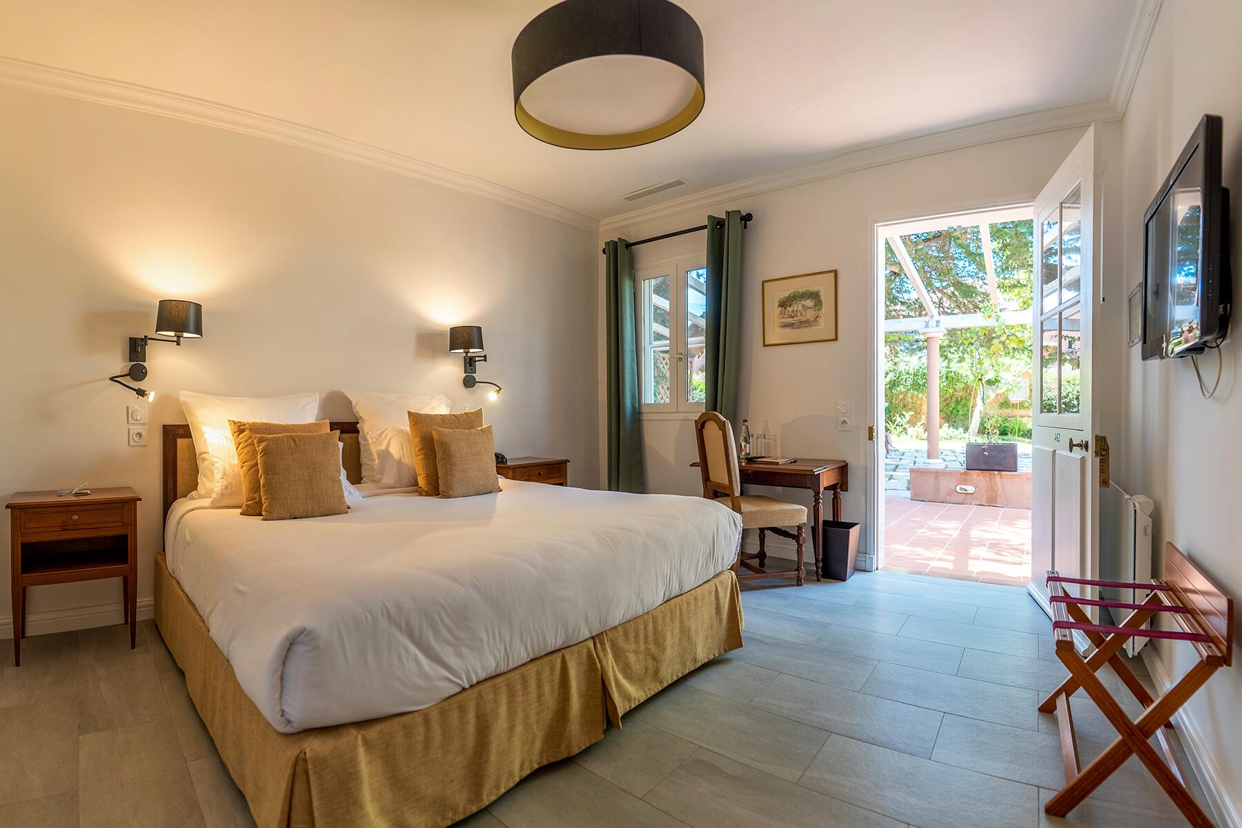 04_FranceBeachfrontHotels__MasDuLangoustier_4 Hotel Restaurant Le Mas du Langoustier Ile de Porquerolles Chambre62
