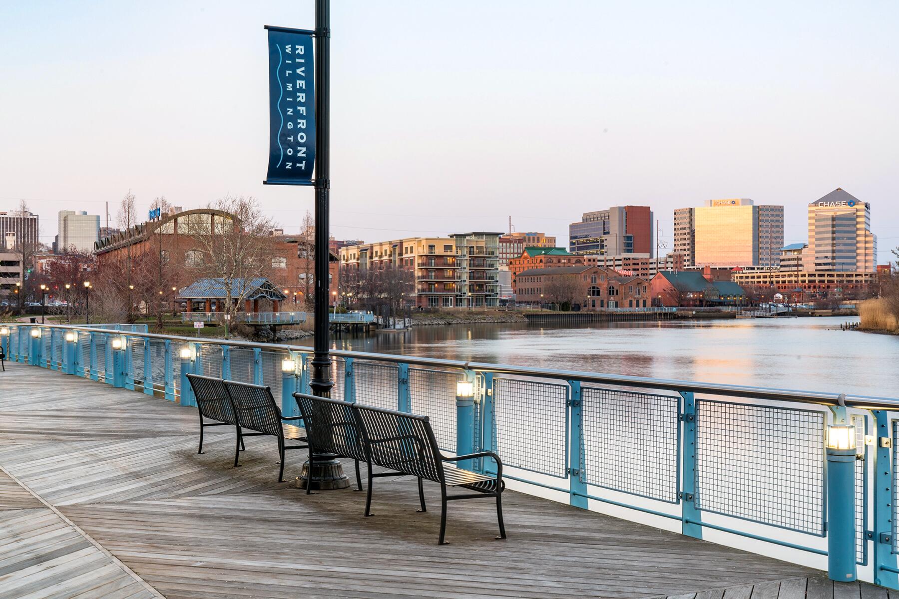 08_RiverfrontsAndRiverwalks__WilmingtonDE_shutterstock_1075960949