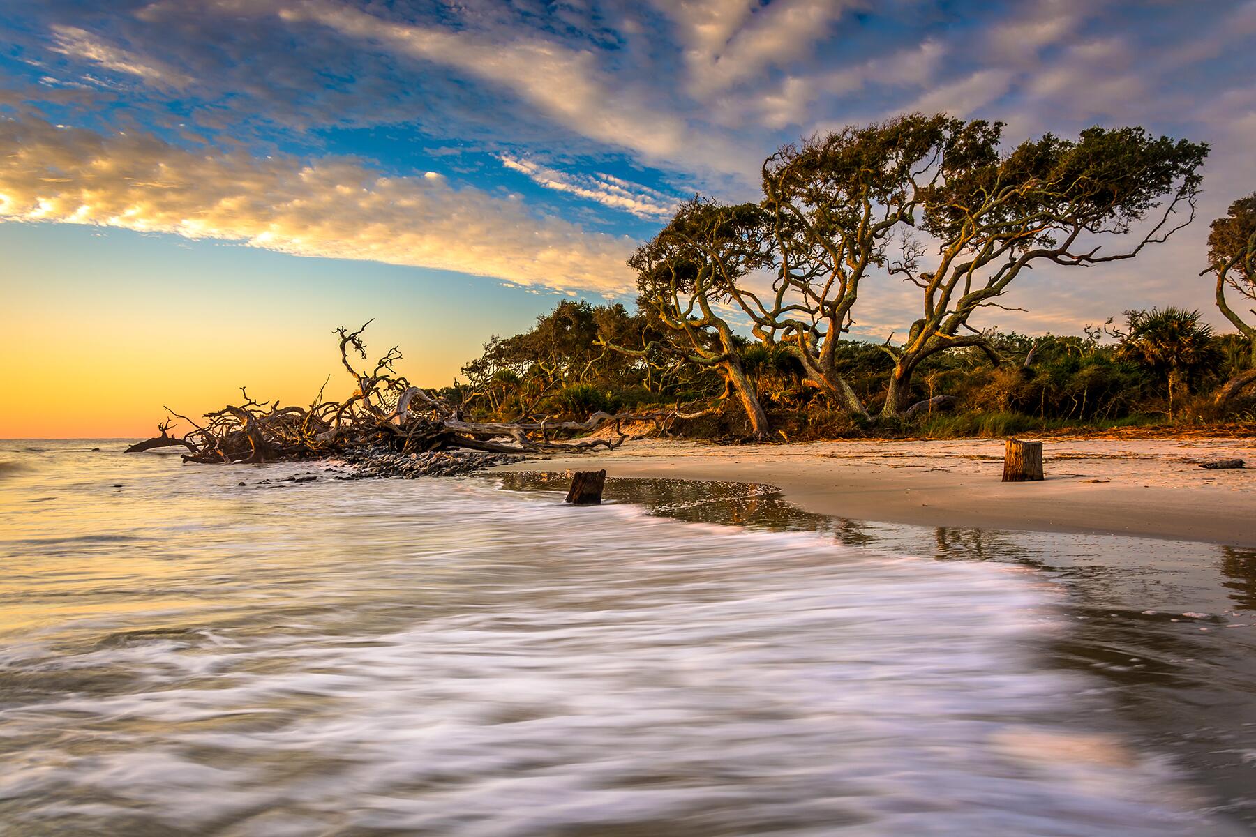 15-FallSeasideCities-shutterstock_238059490