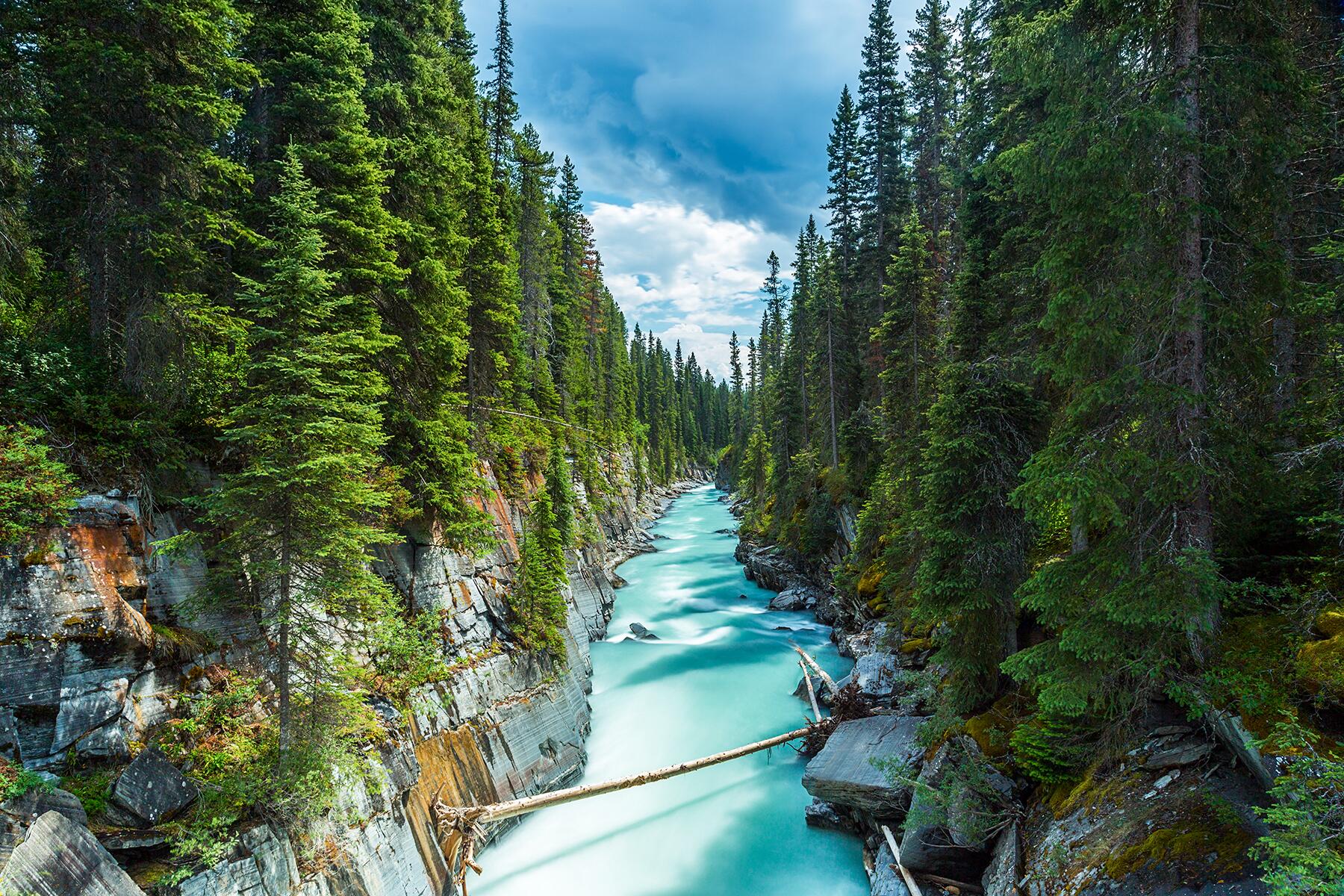 6_Canada_shutterstock_214524928