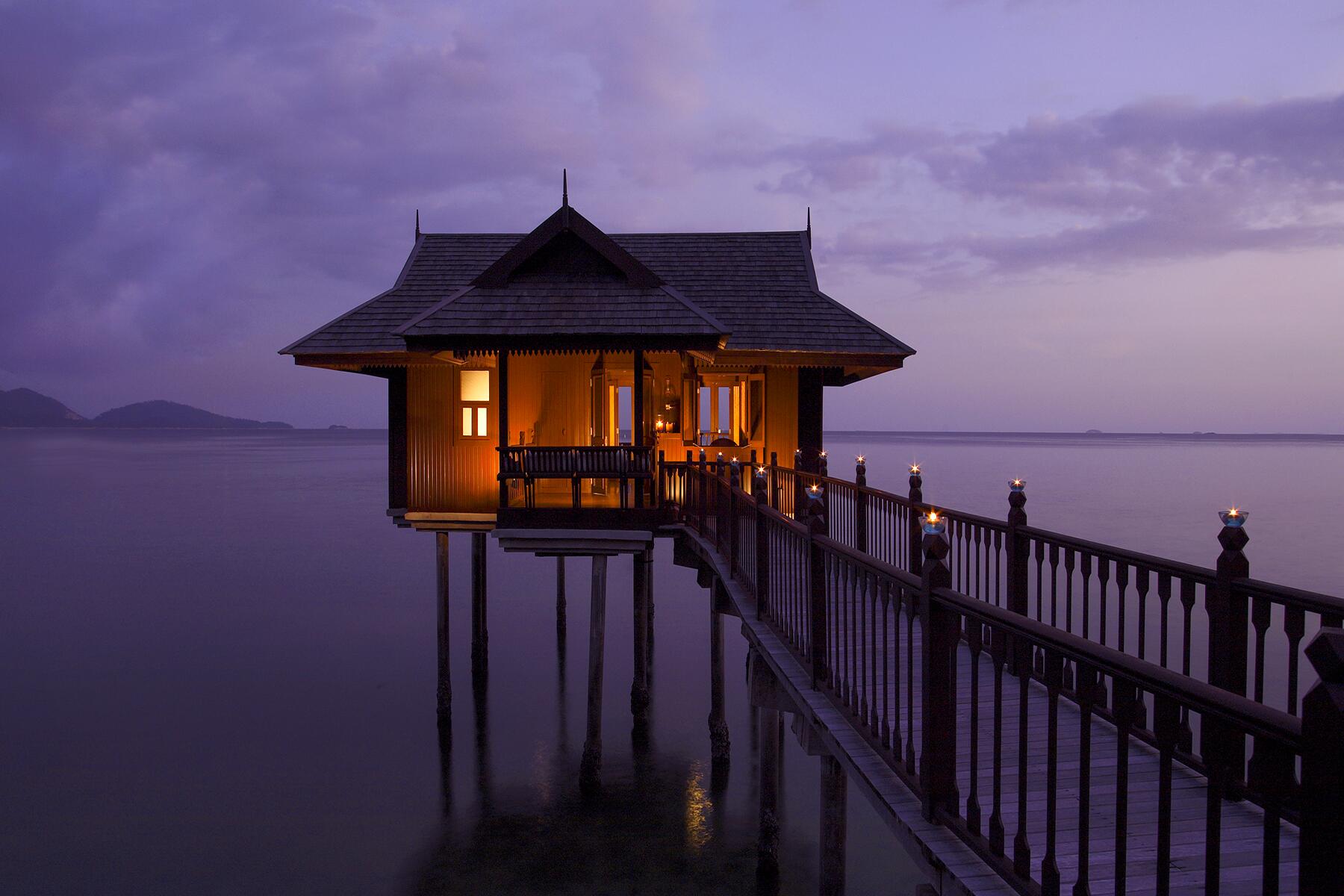 7-OverwaterBungalows-PangkorLaut-0000412_0 (2)