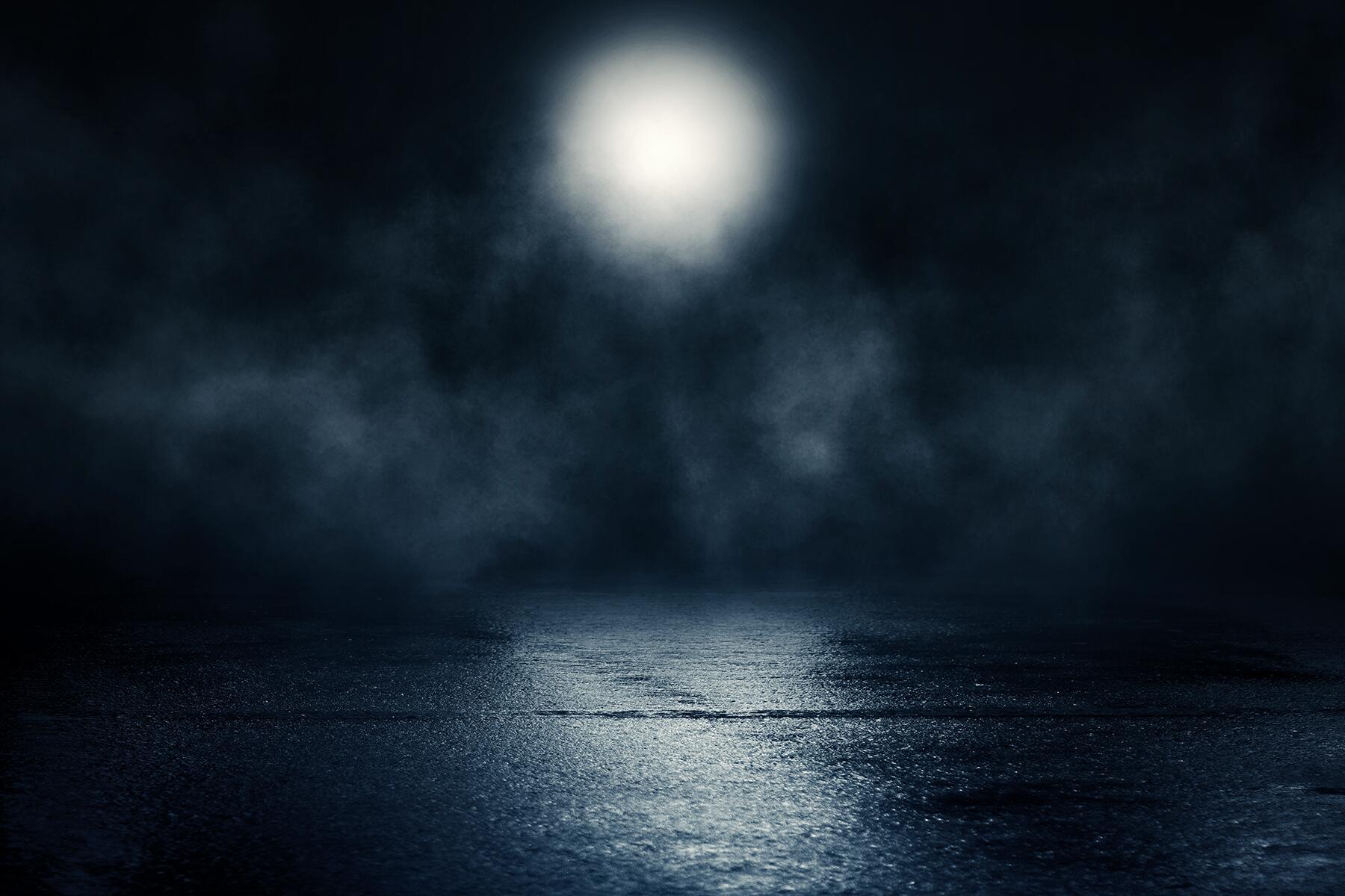 03_HauntedRoads__HorneyMisourri_shutterstock_1383414695