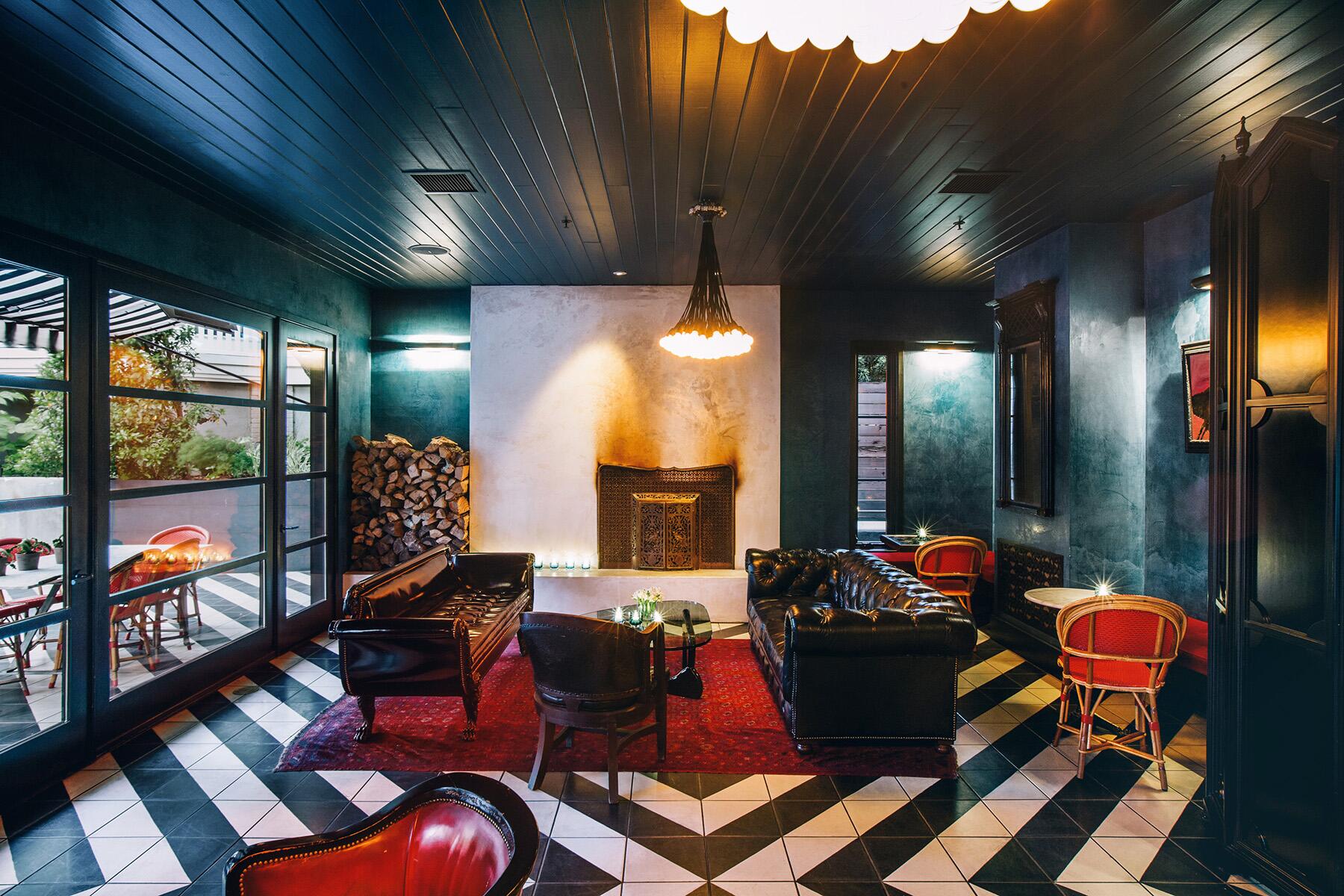 04_01_FodorsFinestHotels_USA__HotelSaintCecilia_Hotel Saint Cecilia – Lounge x Indoor 1 – Nick Simonite 04_01_FodorsFinestHotels_USA__HotelSaintCecilia_Hotel Saint Cecilia – Lounge x Indoor 1 – Nick Simonite