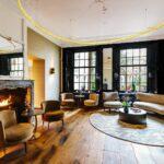 04_03_FodorsFinestHotels_Europe__HotelDylan_Reception_HRS_05