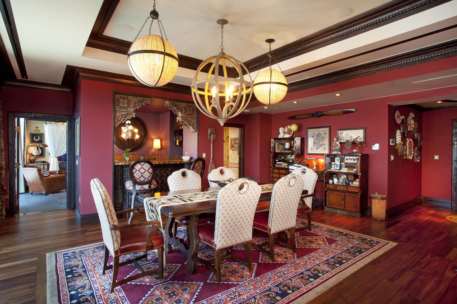 07_DisneyHoneymoonPackages__AdventurelandSuite_7 2050478724_0210ZY_0259GC