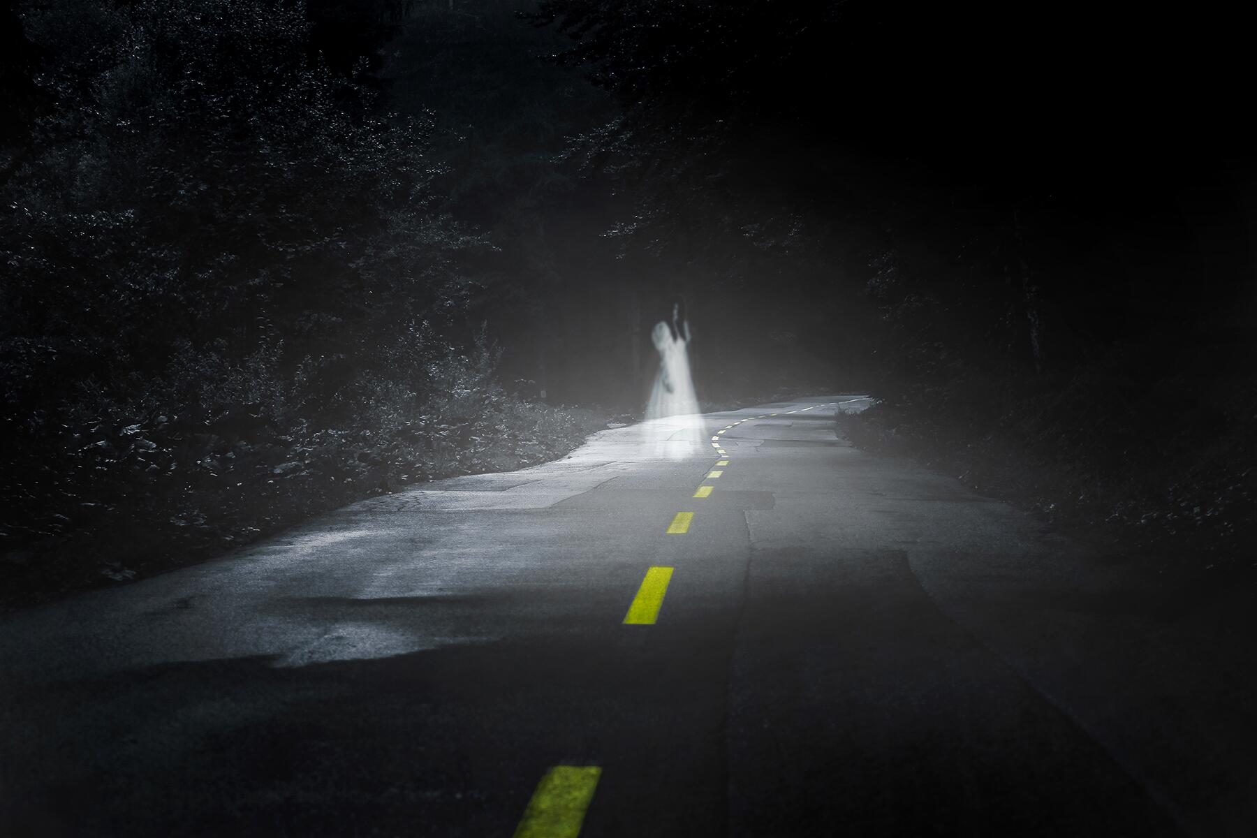 08_HauntedRoads__HaynesvilleMaine_shutterstock_308622743