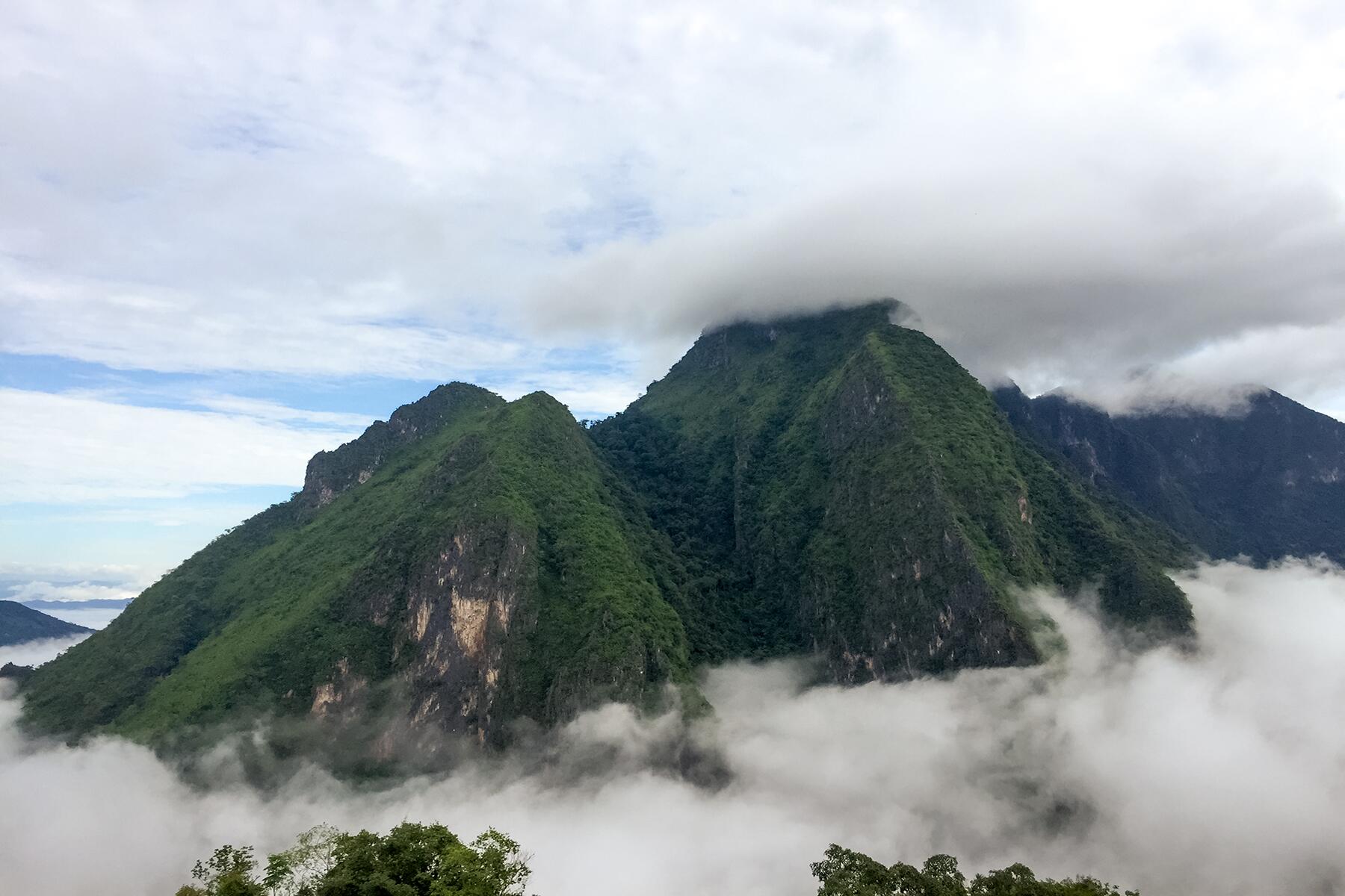 14-DangerousHikes-PhaDaeng-shutterstock_1655619709