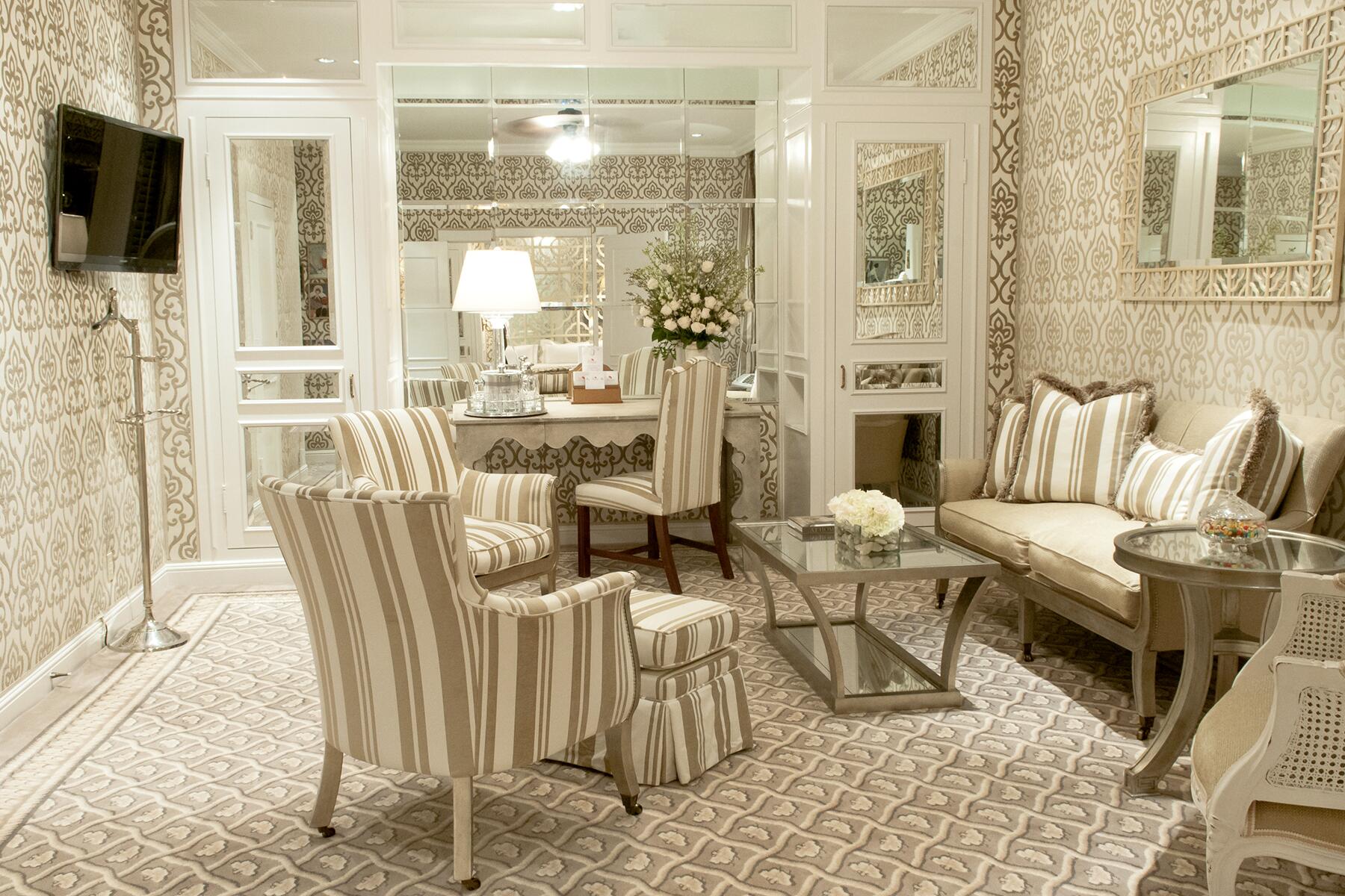 14_03_FodorsFinestHotels_USA__TheChesterfield_Chesterfield Palm Beach One Bedroom Suite-2 14_03_FodorsFinestHotels_USA__TheChesterfield_Chesterfield Palm Beach One Bedroom Suite-2