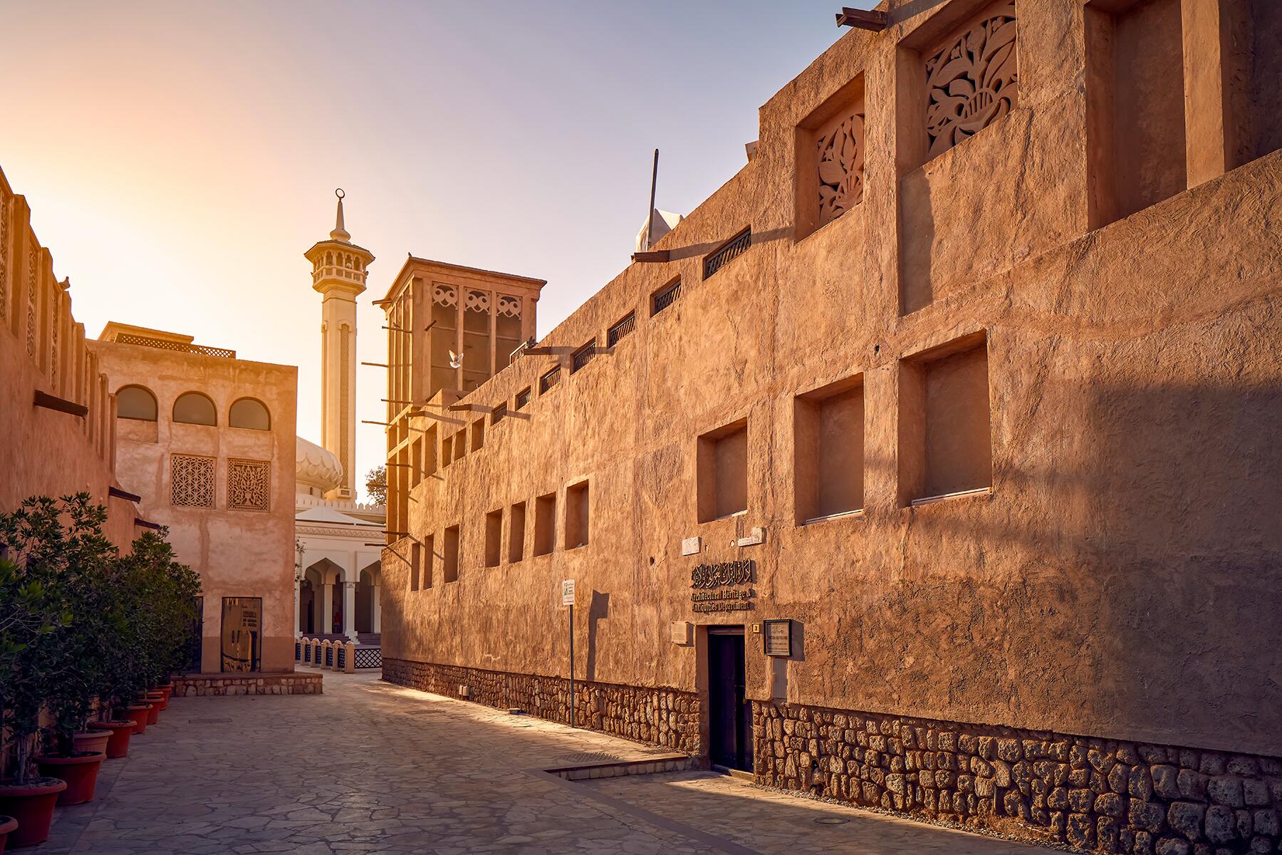 2-ShopDubai-shutterstock_783101812
