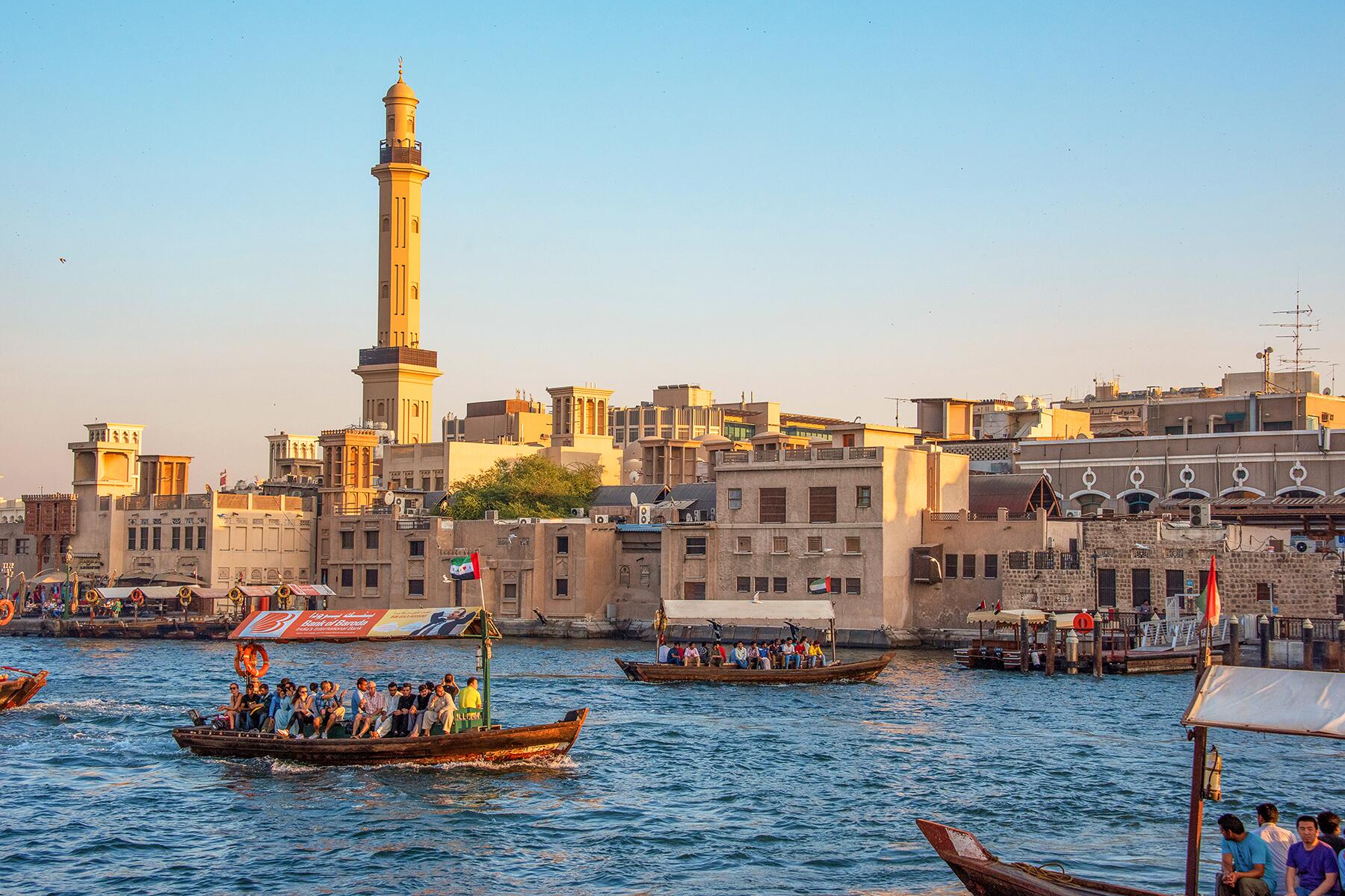 7-ShopDubai-shutterstock_638282221