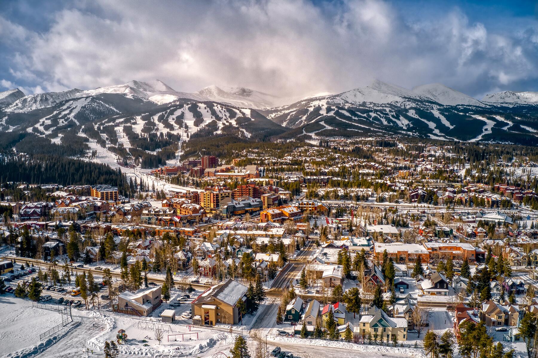 9-Ski-shutterstock_1913504920