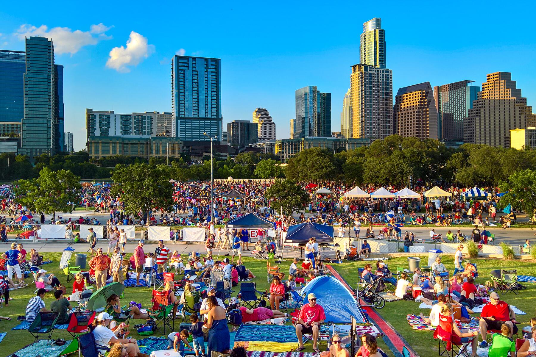 07_FunCities__AustinTexas_shutterstock_1412522438