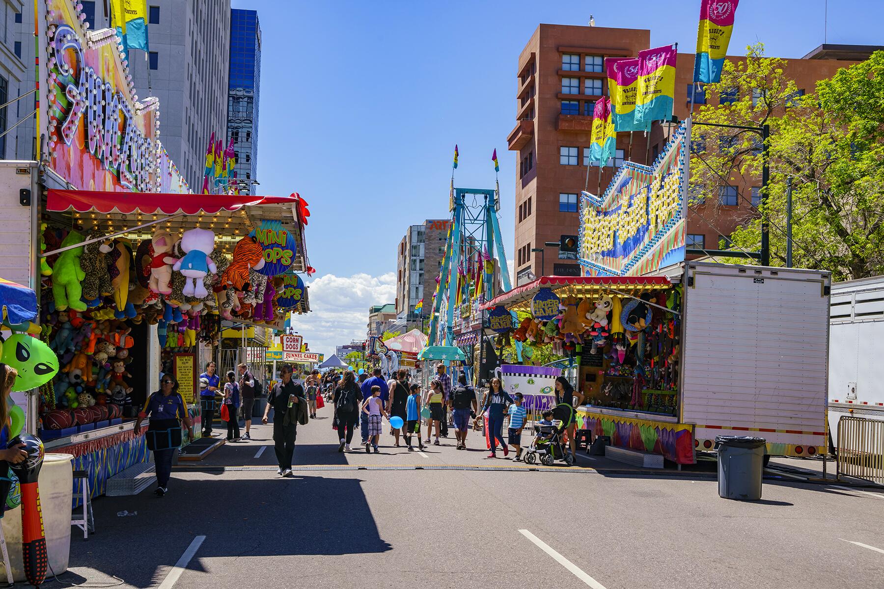 12_FunCities__DenverColorado_shutterstock_635431718