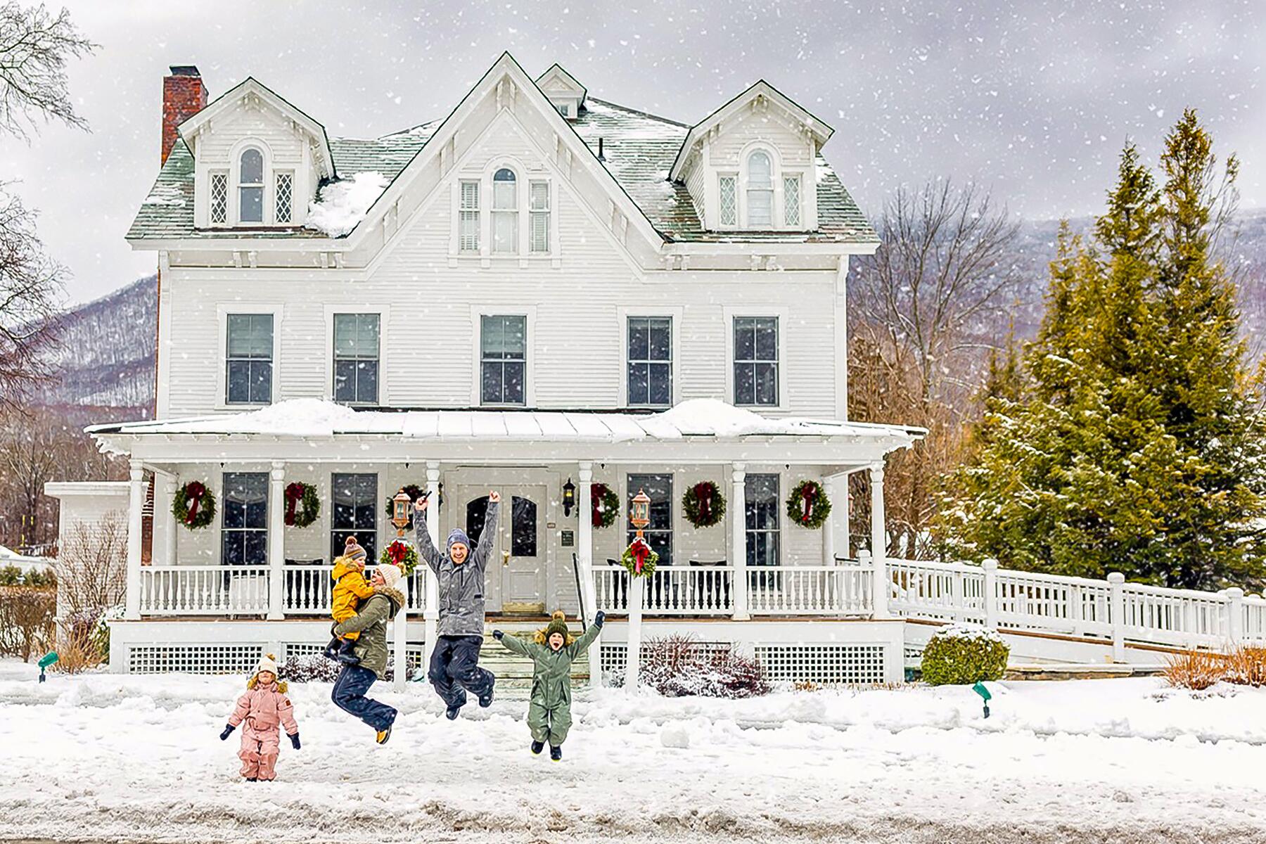 13.1-FamilyHotels-Equinox-Winter