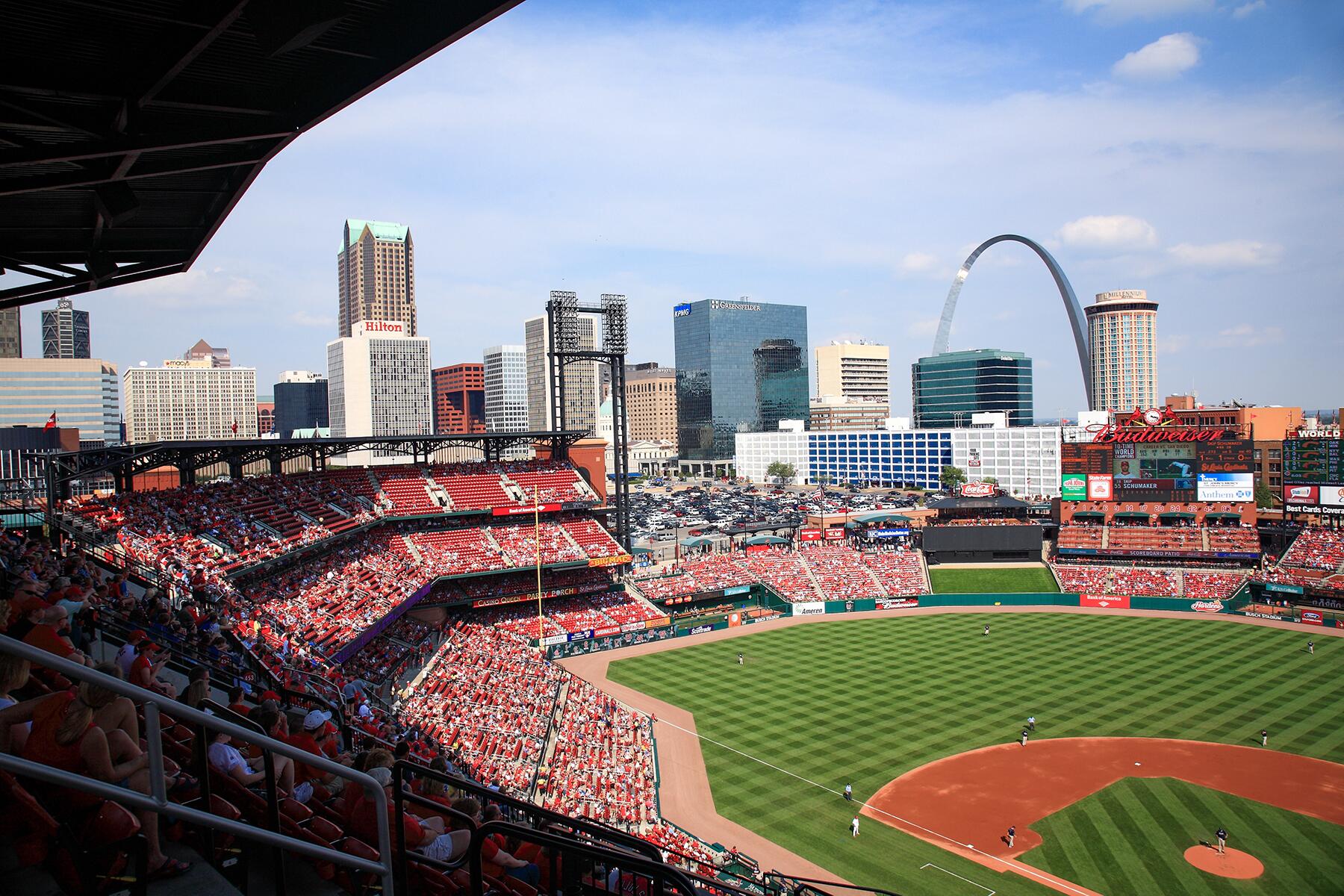 20_FunCities__StLouisMissouri_shutterstock_74657548