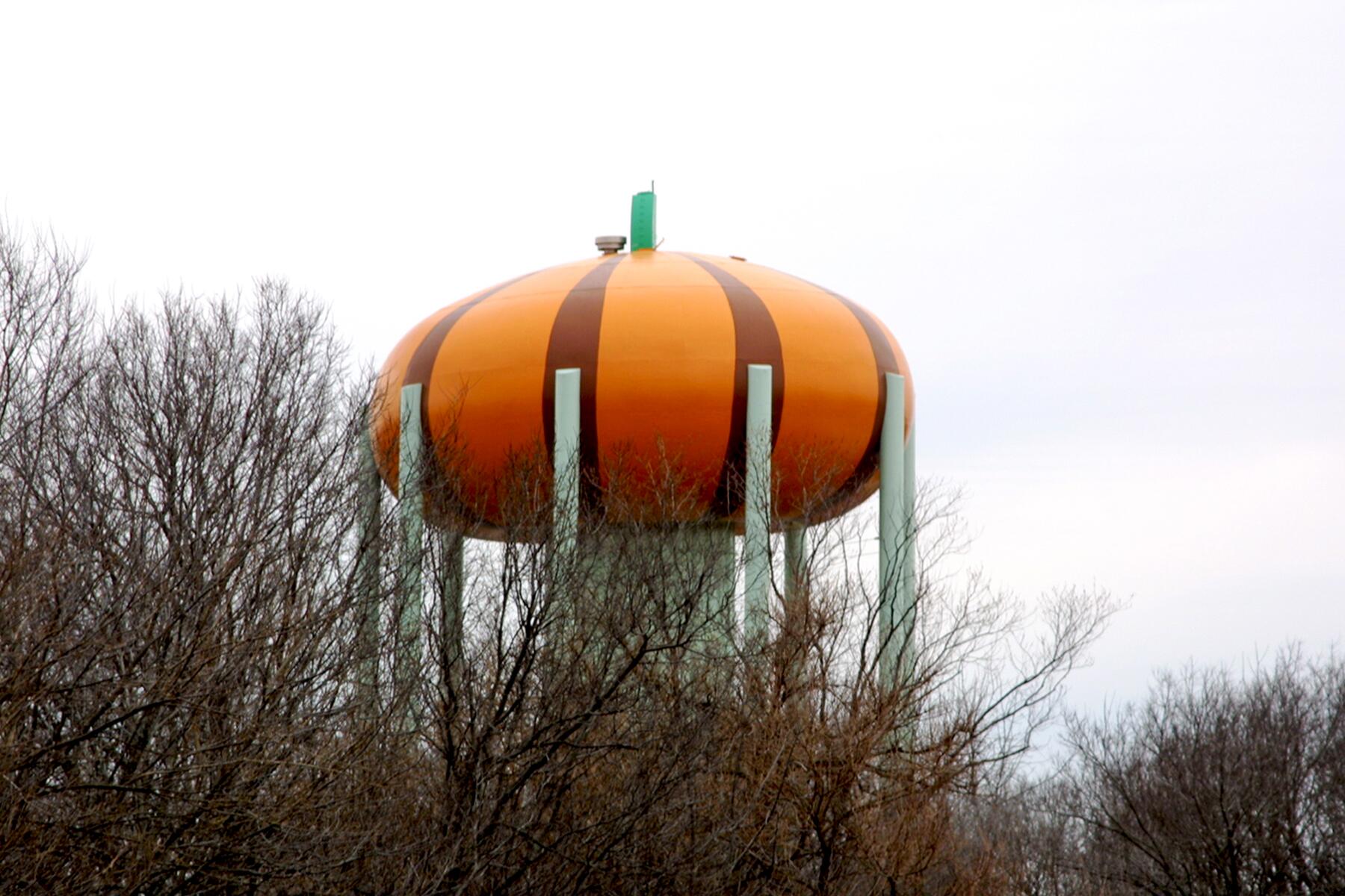 The Coolest, Most Interesting Water Tower Tanks in America