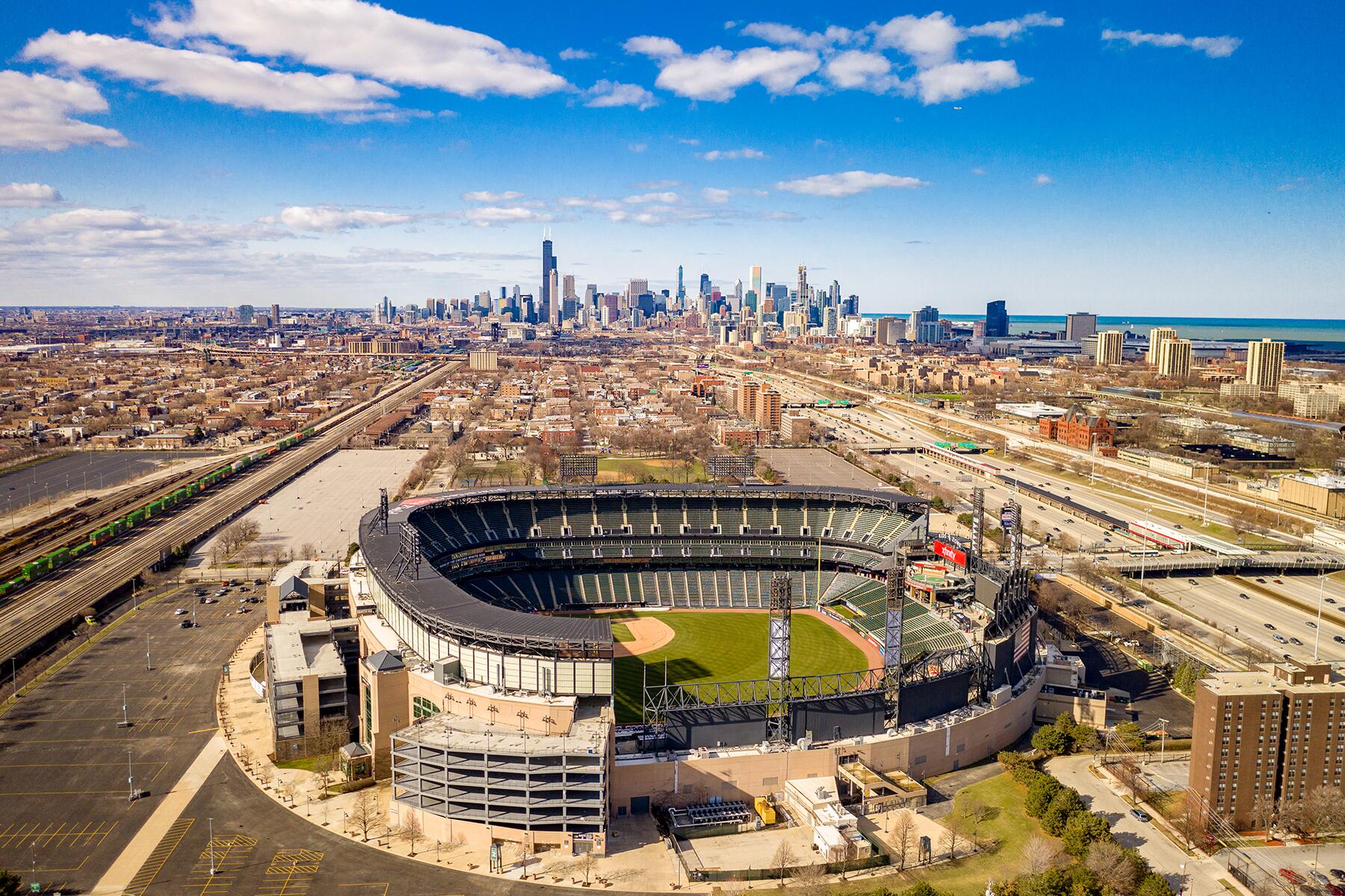 Chicago Bulls Chicago White Sox Jordan And Thomas Skylines 2023