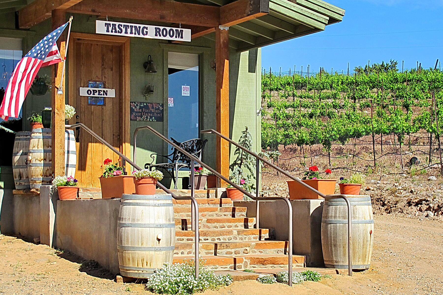 C-UltAZ-Wineries-7224535132_95086b272f_o