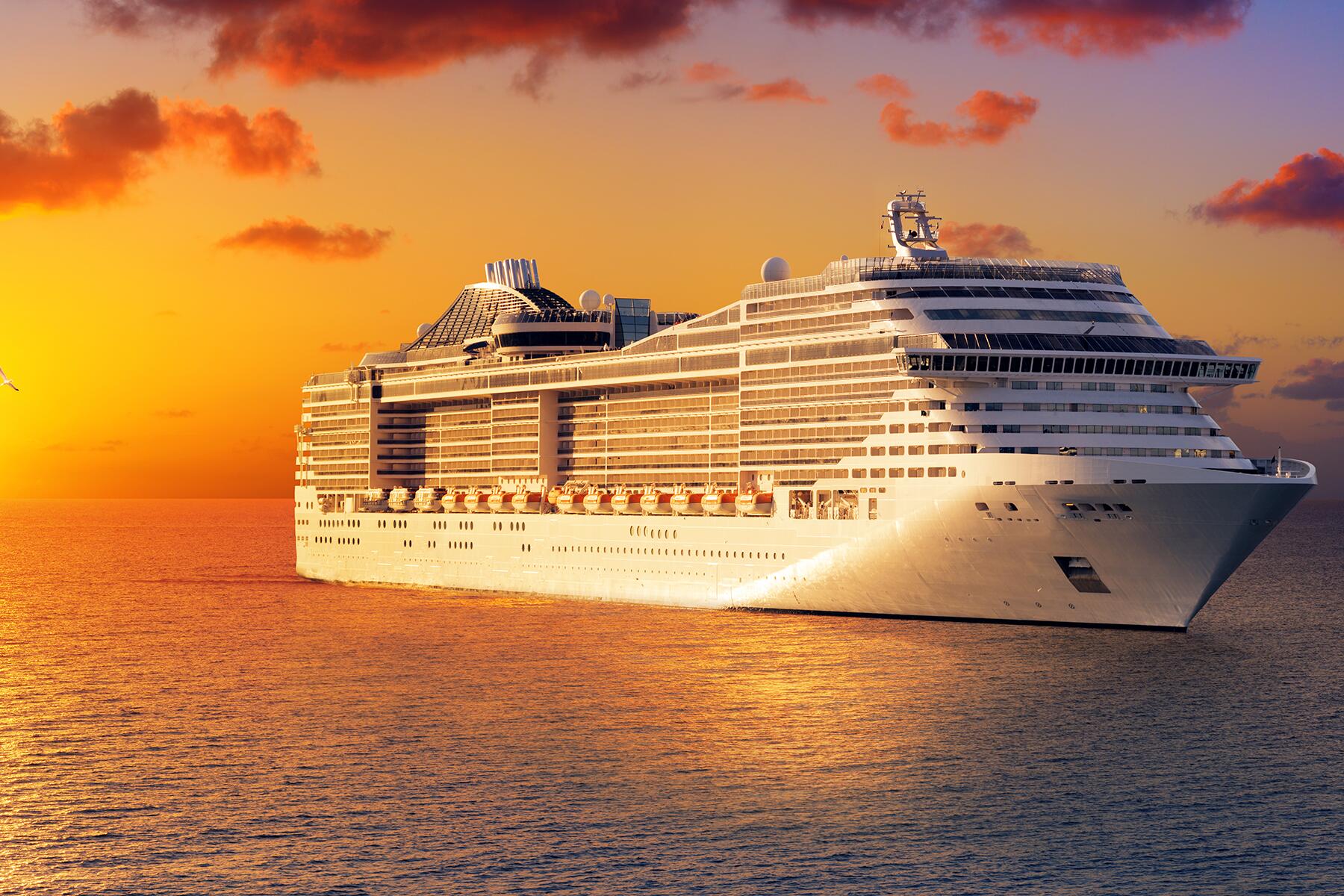 1-CRUISEREASONSshutterstock_578574514