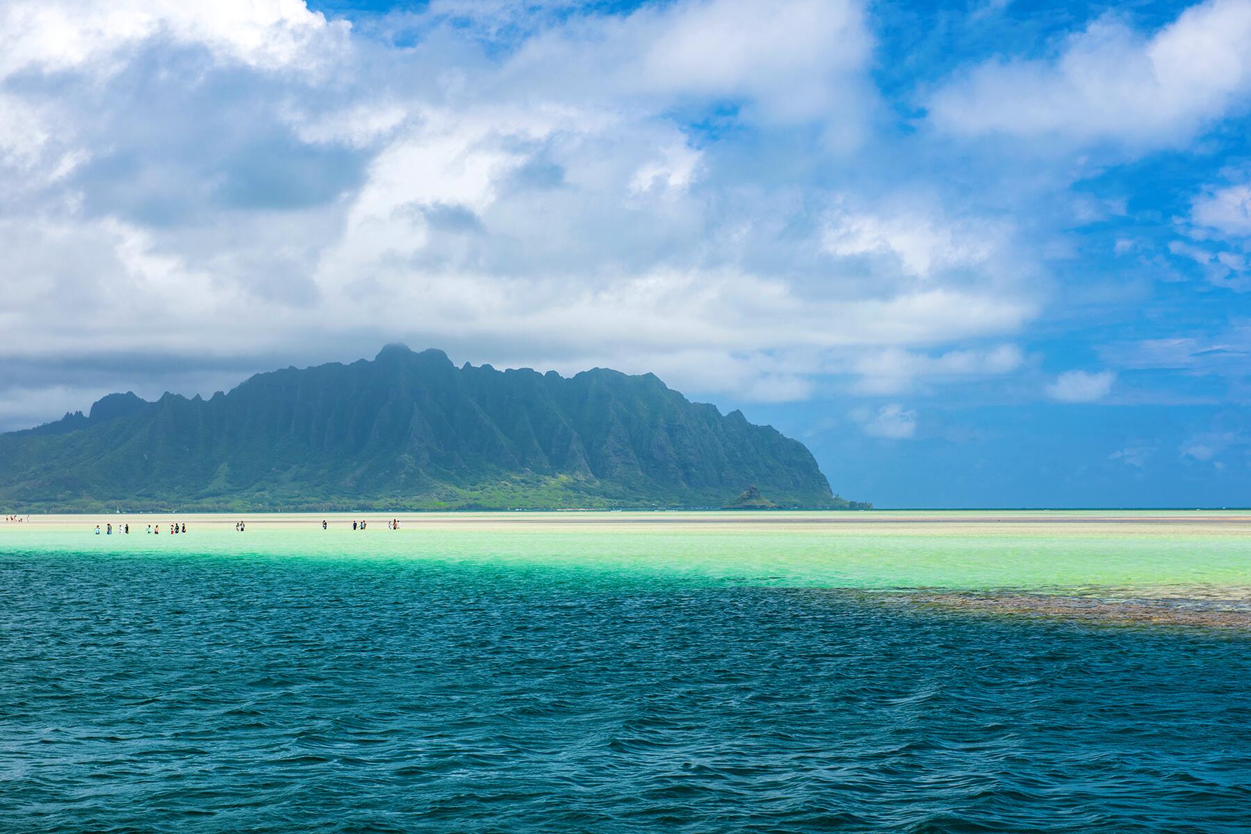 1-UltOahu-SandBar-shutterstock_1412676707