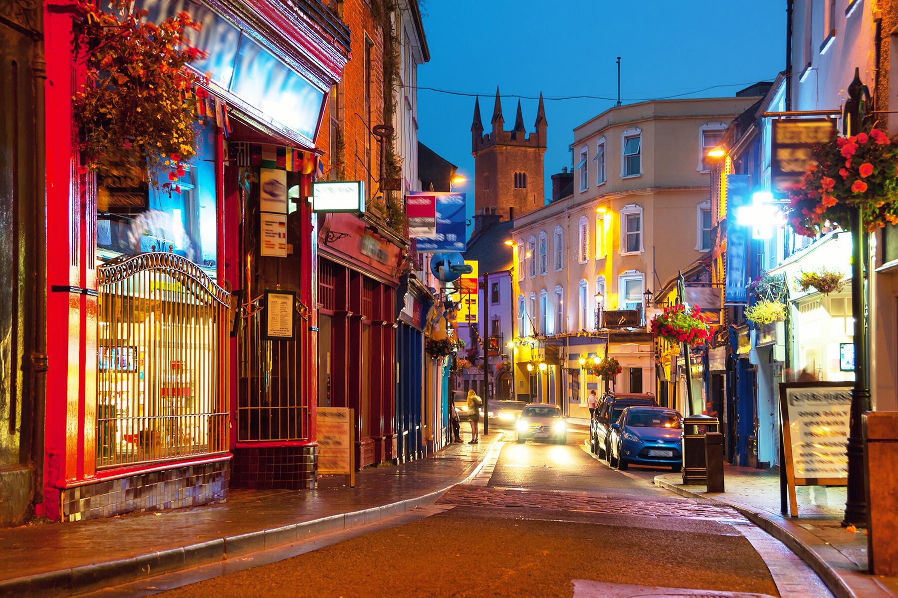 <a href='http://www.fodors.com/world/europe/ireland/experiences/news/ultimate-things-to-do-in-ireland#'>From "25 Ultimate Things to Do In Ireland: Tap Your Toes to the Beat of Traditional Irish Music"</a>