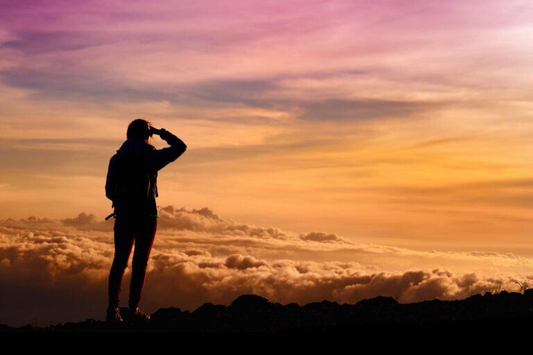 <a href='http://www.fodors.com/world/north-america/usa/hawaii/big-island/experiences/news/18-ultimate-things-to-do-on-hawaiis-big-island#'>From "25 Ultimate Things to Do on Hawaii’s Big Island: Take a High-Altitude Hike to the Slopes of the Maunaloa Volcano"</a>