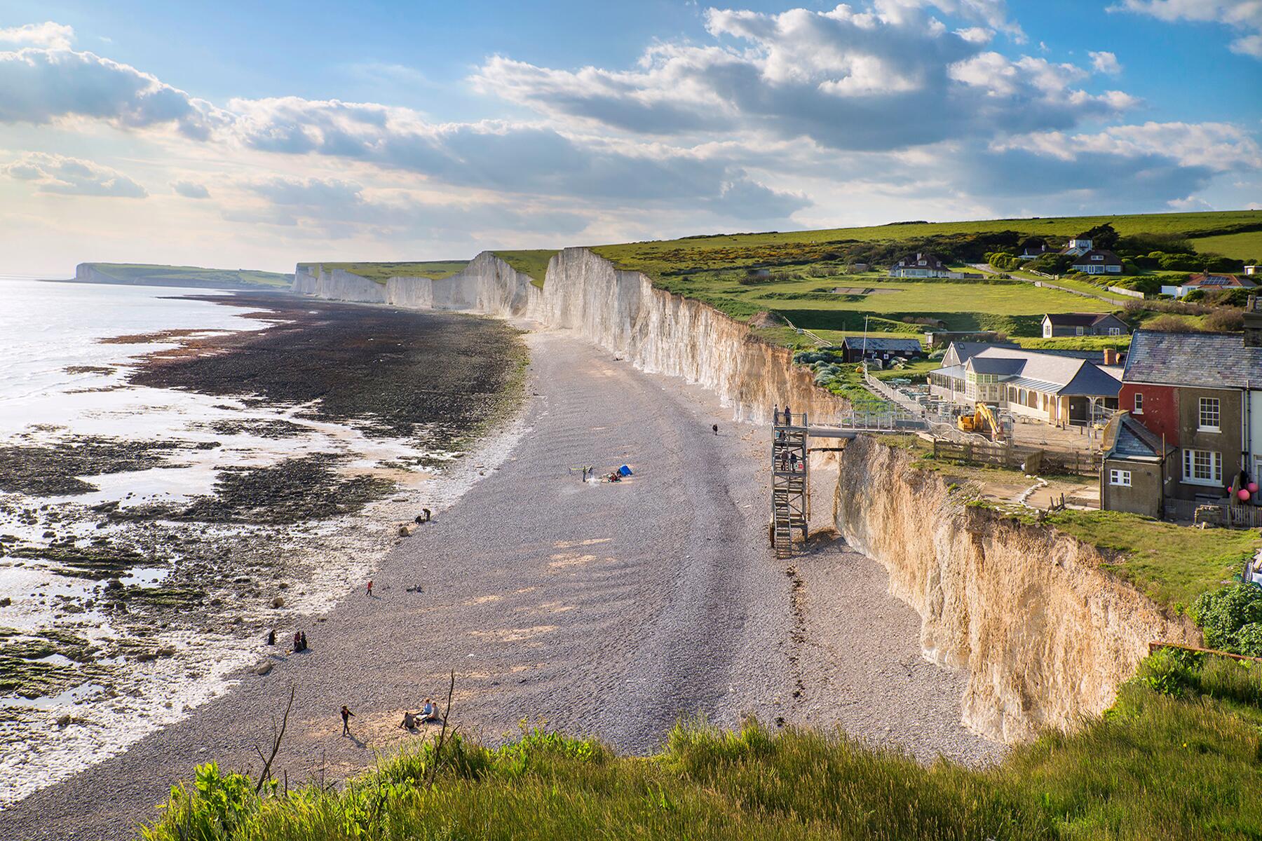 5-BESTLDNBEACH-shutterstock_1049238602